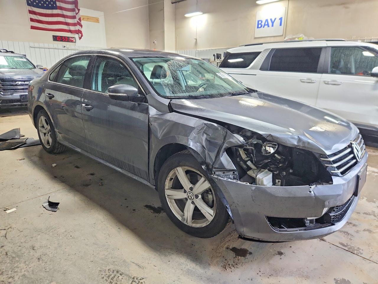 2015 Volkswagen Passat S Gray vin: 1VWAT7A31FC111030