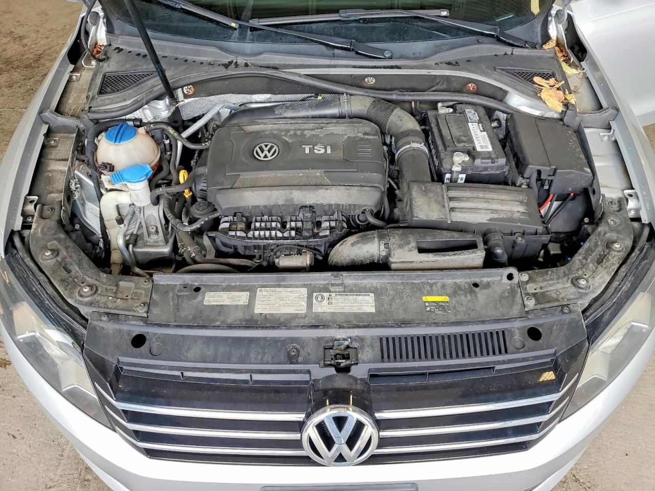 2015 Volkswagen Passat S Silver vin: 1VWAT7A31FC114607