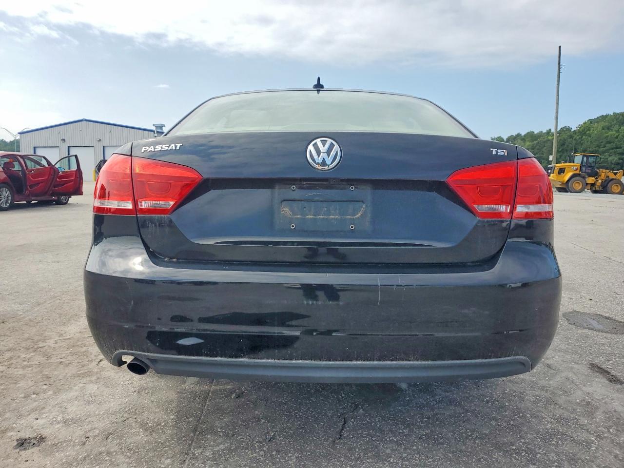 2015 Volkswagen Passat S Black vin: 1VWAT7A31FC117197