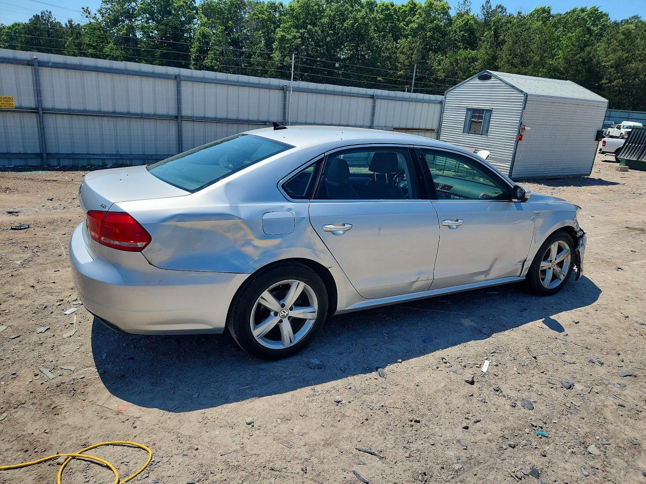 2014 Volkswagen Passat 1.8t S Tdi S, R-line, 1.8t R-line Серебряный vin: 1VWAT7A32EC048695