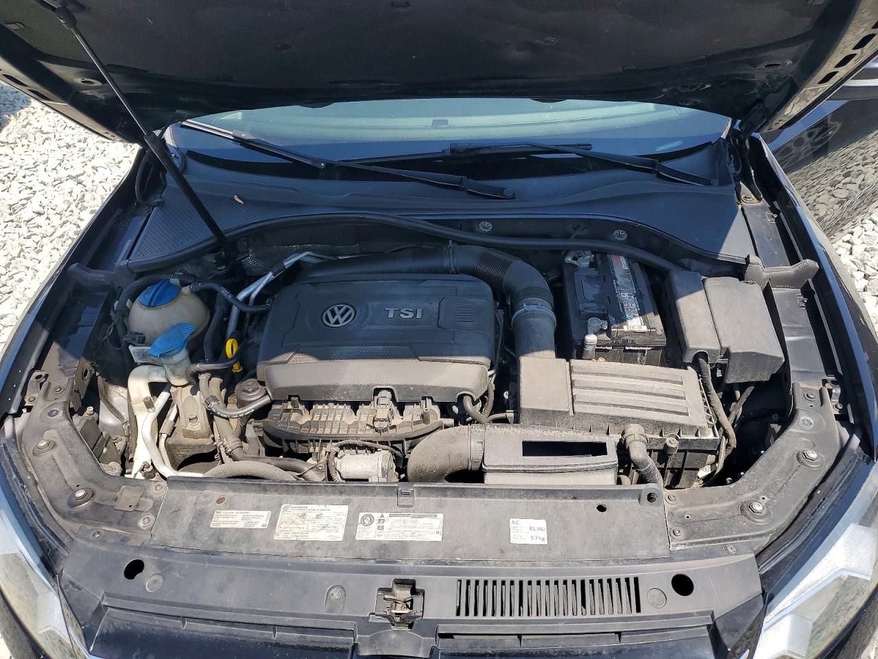 2014 Volkswagen Passat S Black vin: 1VWAT7A32EC049880
