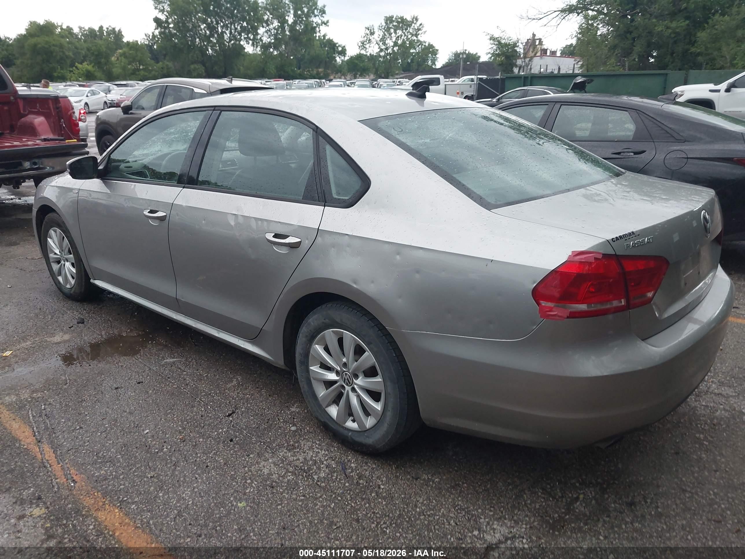 2014 Volkswagen Passat 1.8t Wolfsburg Edition Tan vin: 1VWAT7A32EC101735