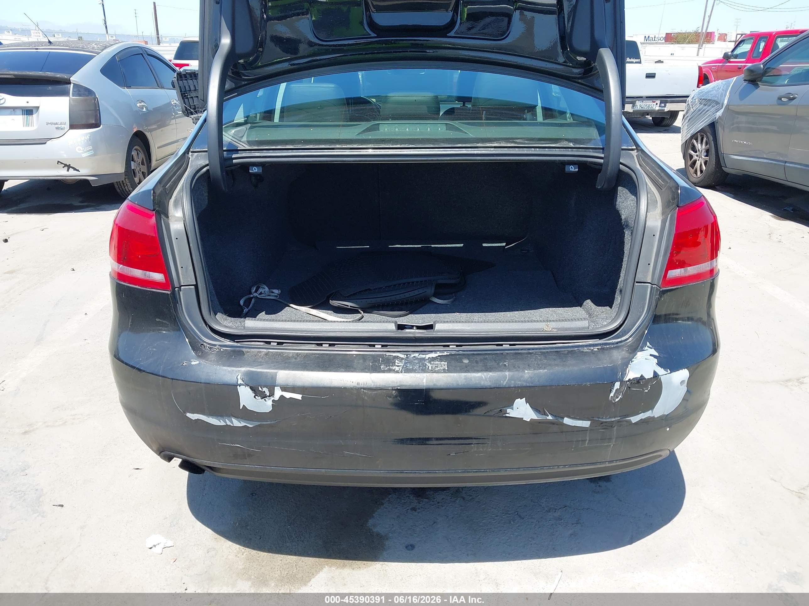 2014 Volkswagen Passat 1.8t Wolfsburg Edition Черный vin: 1VWAT7A32EC112377