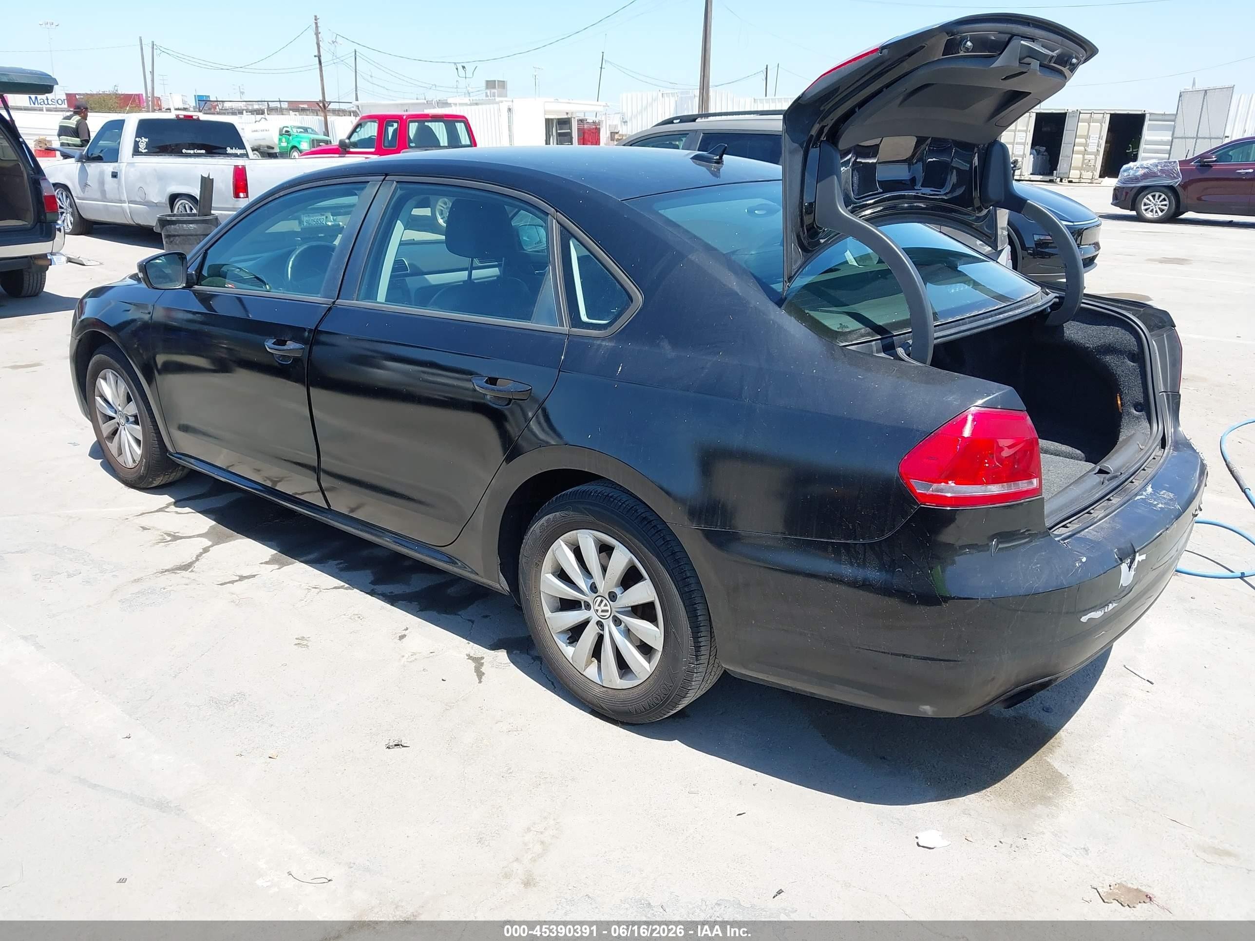 2014 Volkswagen Passat 1.8t Wolfsburg Edition Черный vin: 1VWAT7A32EC112377