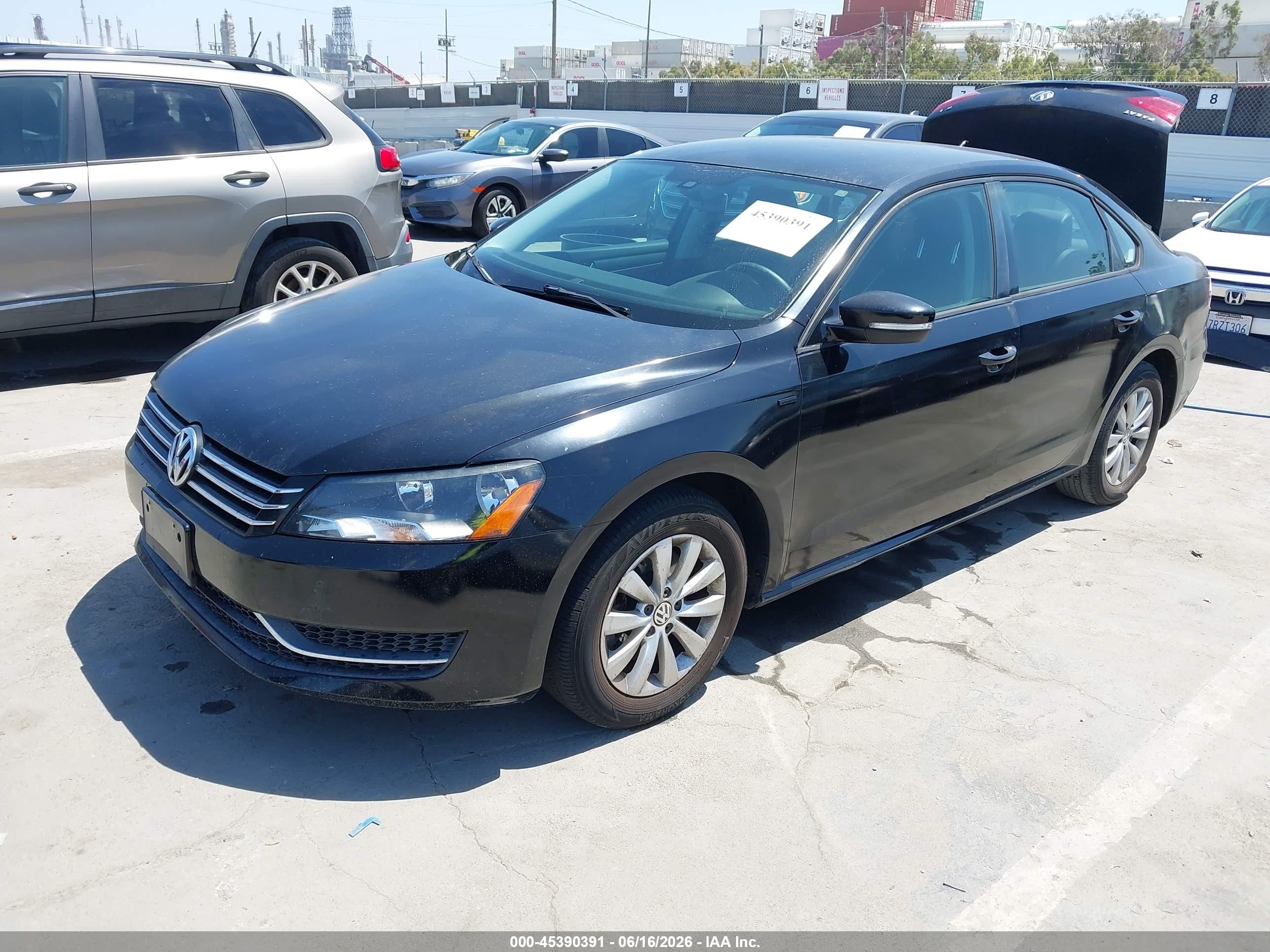 2014 Volkswagen Passat 1.8t Wolfsburg Edition Черный vin: 1VWAT7A32EC112377