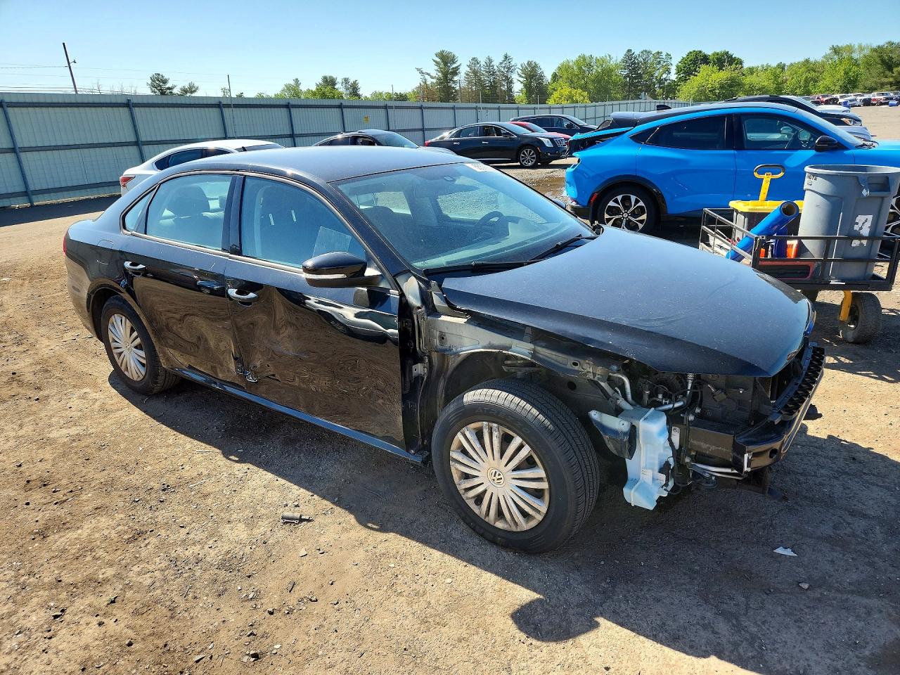 2015 Volkswagen Passat S Black vin: 1VWAT7A32FC003001