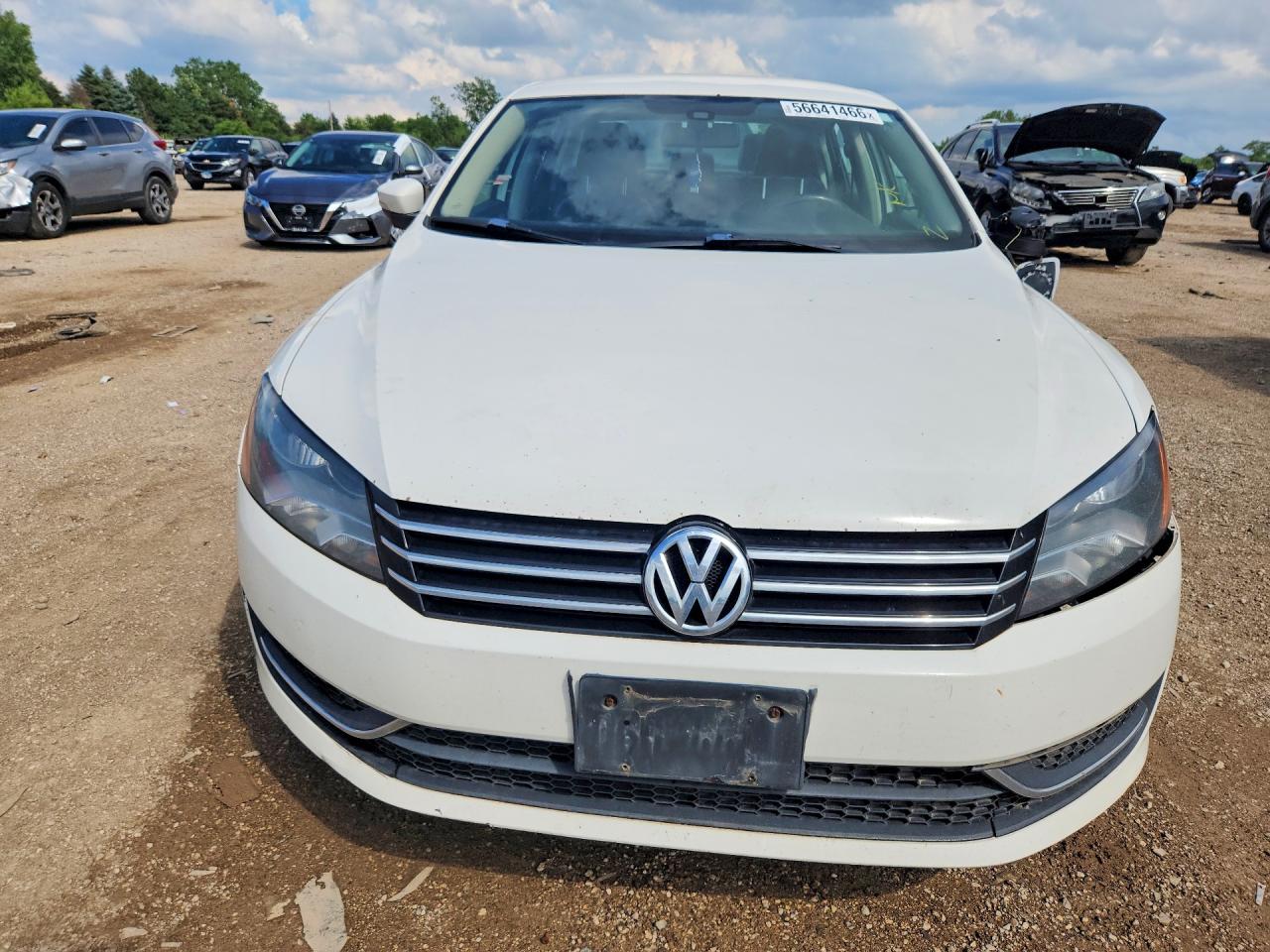 2015 Volkswagen Passat S White vin: 1VWAT7A32FC020395