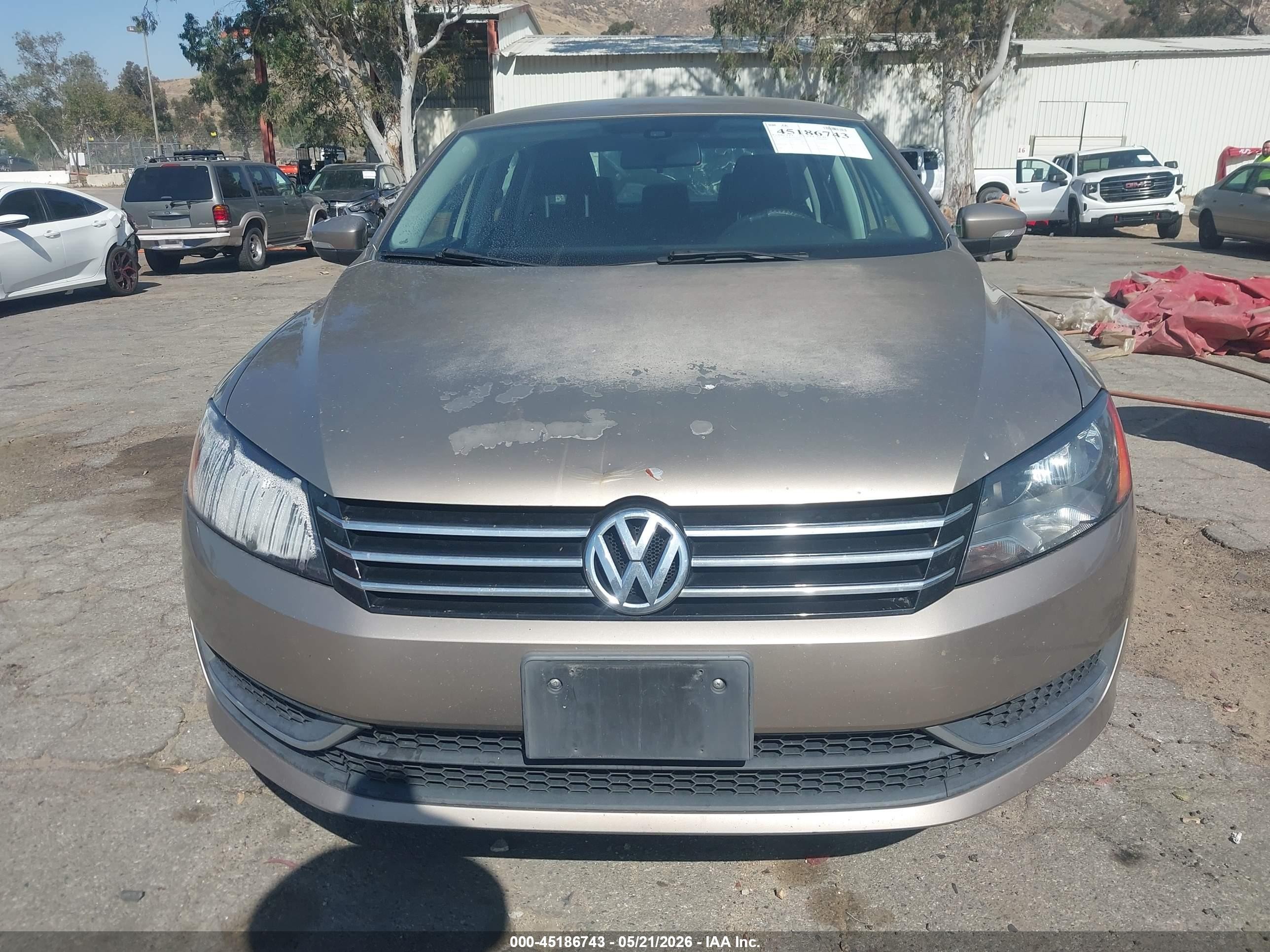2015 Volkswagen Passat 1.8t Wolfsburg Edition Champagne vin: 1VWAT7A32FC040484
