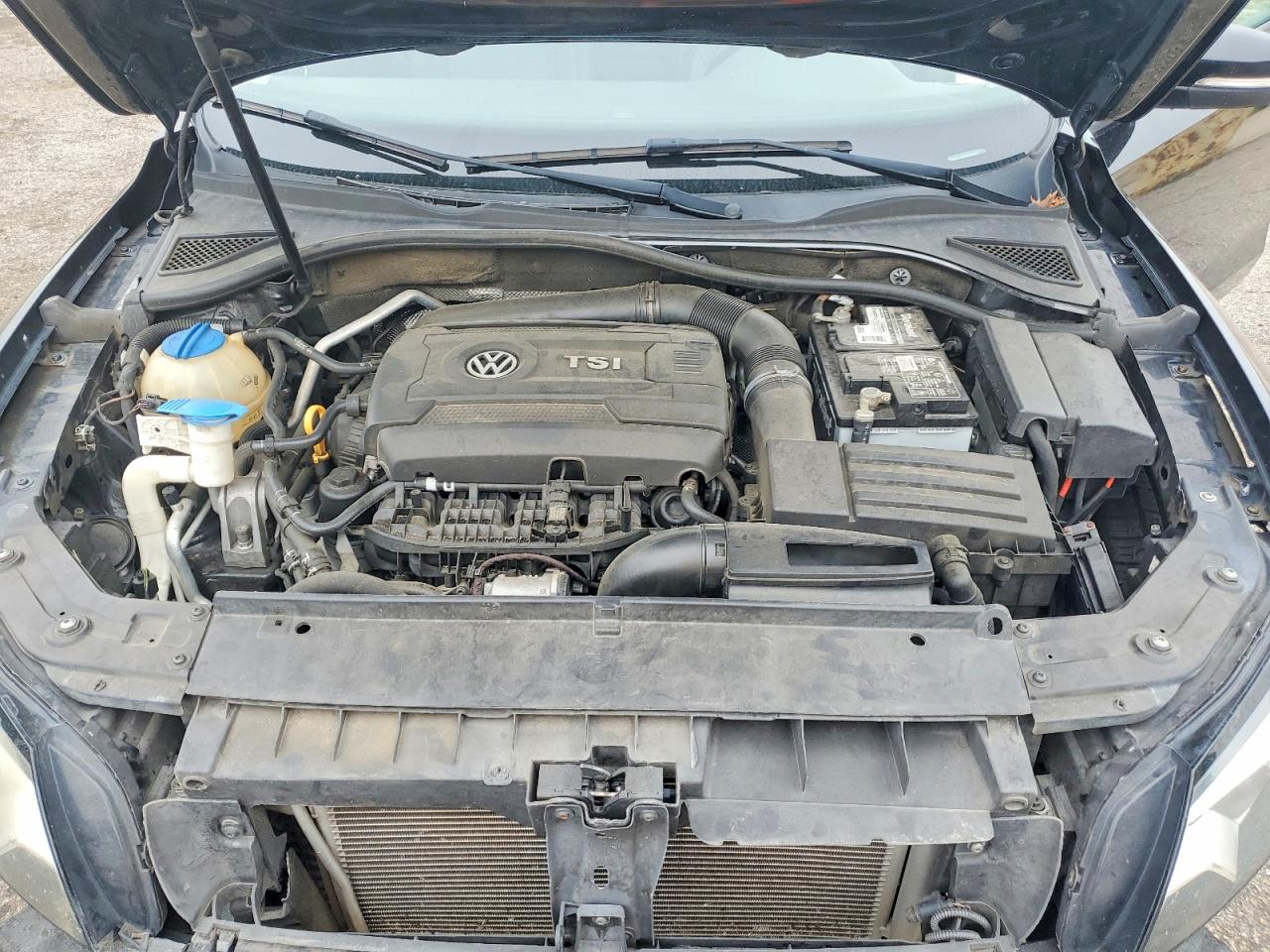 2015 Volkswagen Passat S Черный vin: 1VWAT7A32FC055471