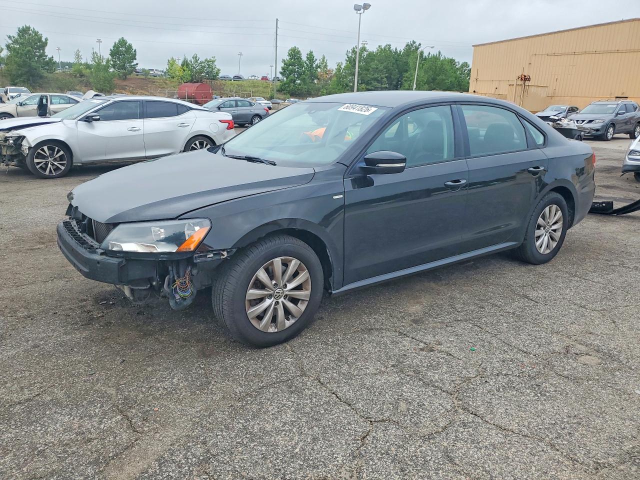 2015 Volkswagen Passat S Черный vin: 1VWAT7A32FC055471