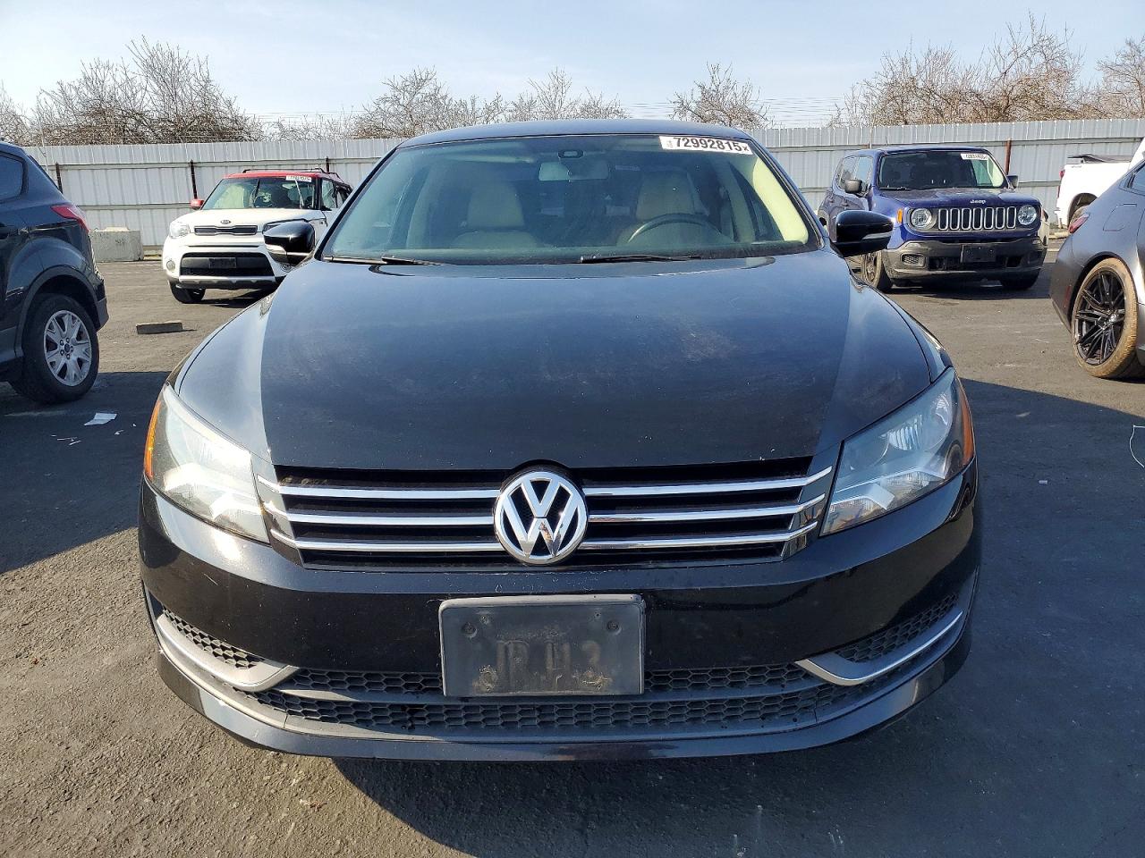 2015 Volkswagen Passat S Черный vin: 1VWAT7A32FC057432