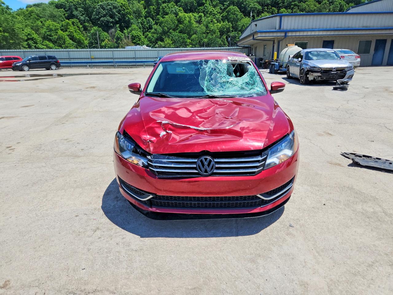 2015 Volkswagen Passat S Burgundy vin: 1VWAT7A32FC080970
