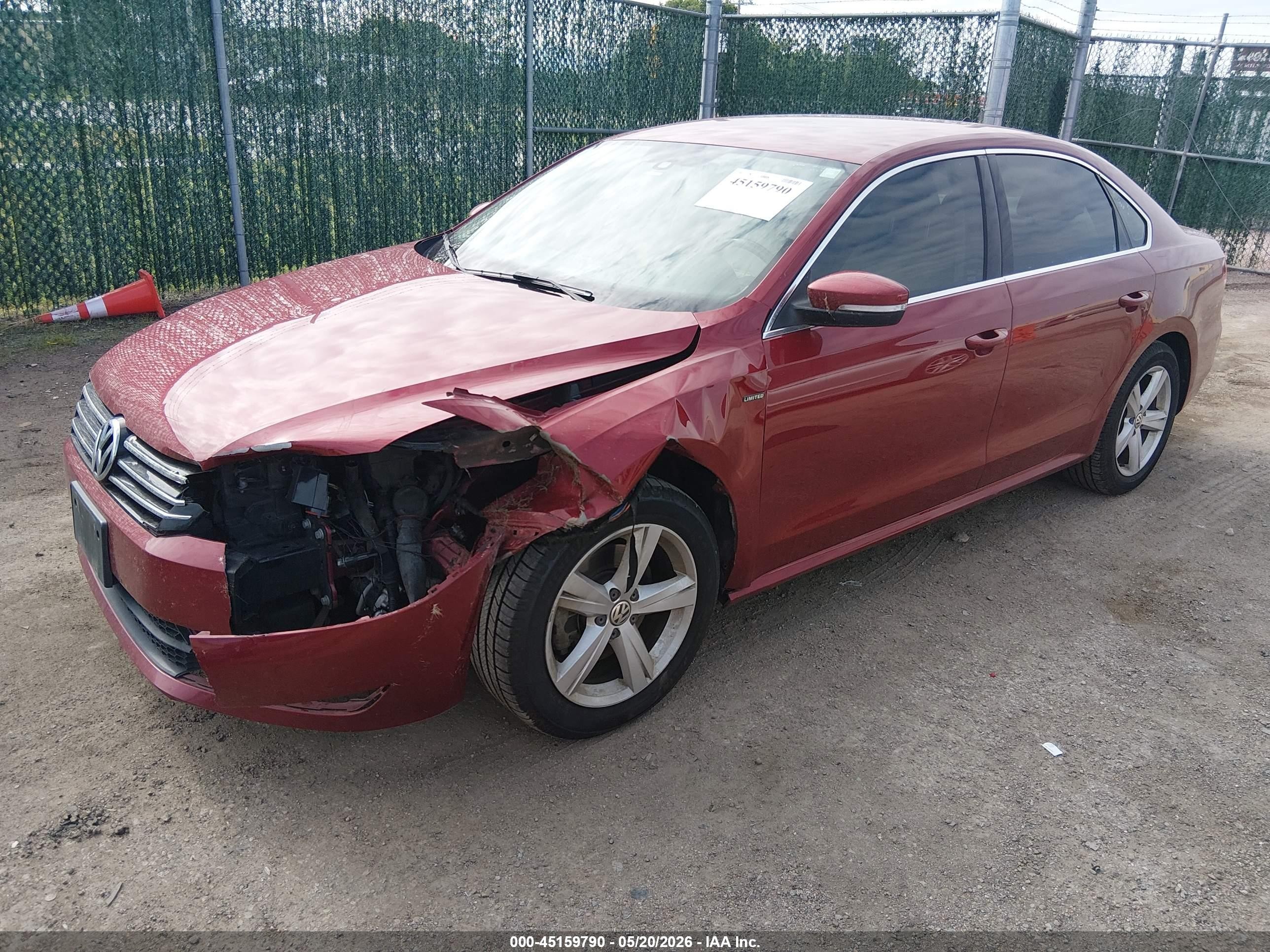 2015 Volkswagen Passat 1.8t Limited Edition Red vin: 1VWAT7A32FC106399