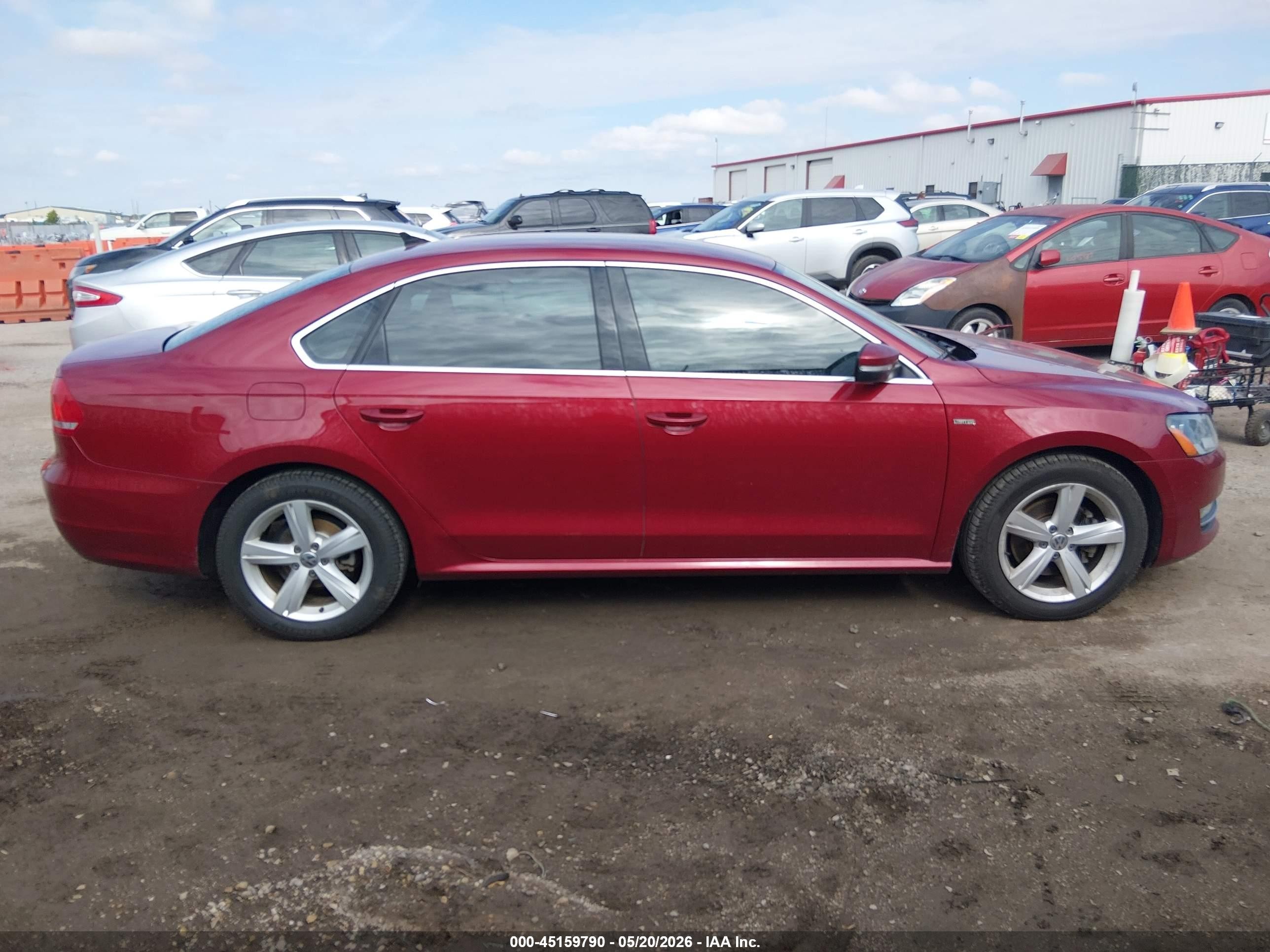 2015 Volkswagen Passat 1.8t Limited Edition Red vin: 1VWAT7A32FC106399