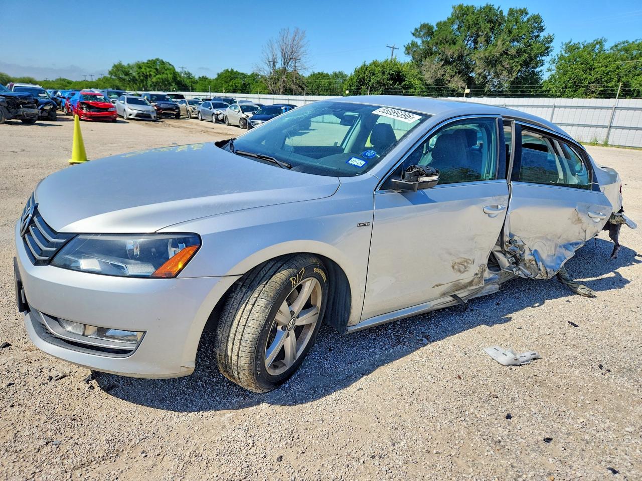 2015 Volkswagen Passat S Silver vin: 1VWAT7A32FC119914