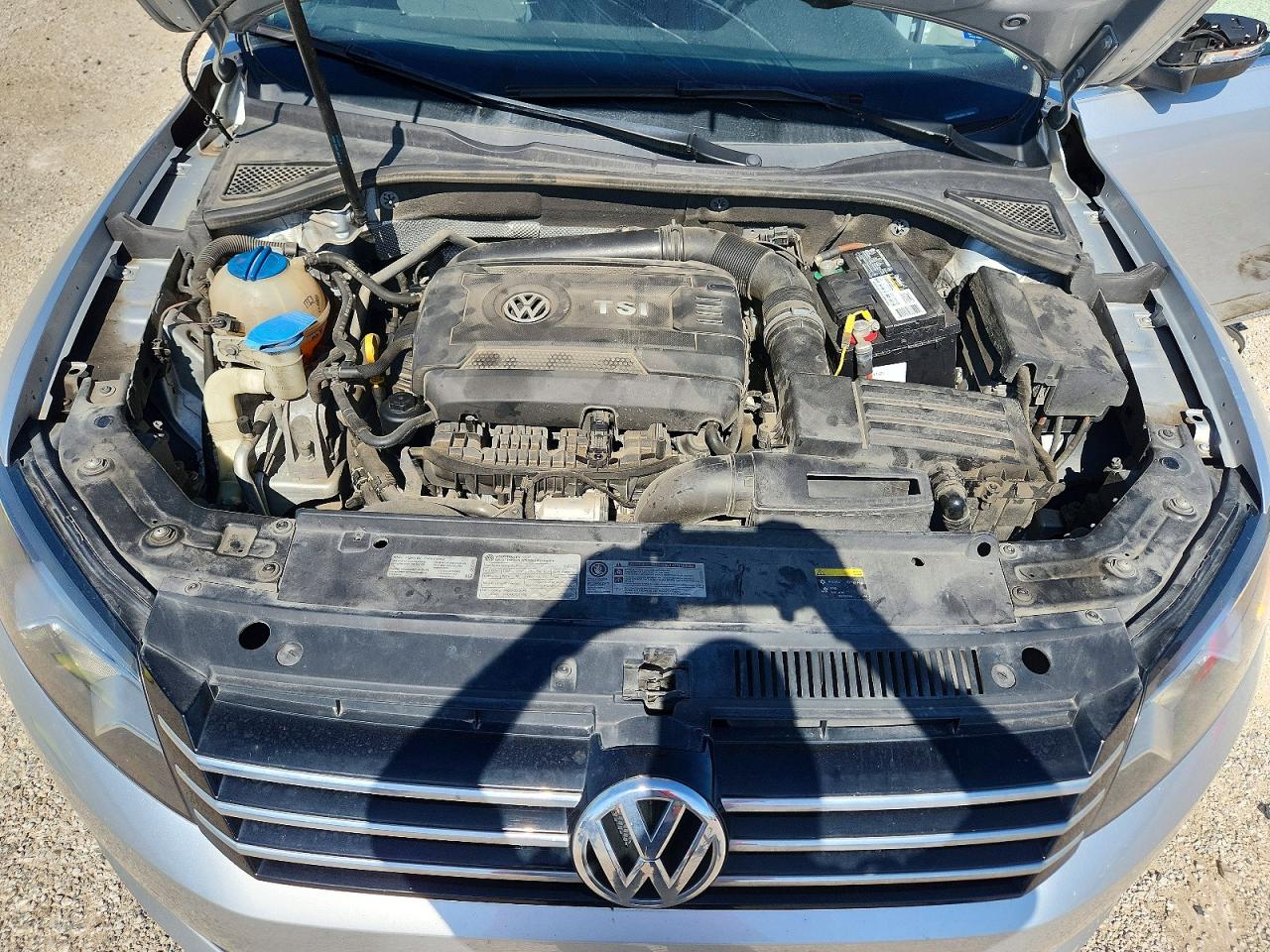 2015 Volkswagen Passat S Silver vin: 1VWAT7A32FC119914