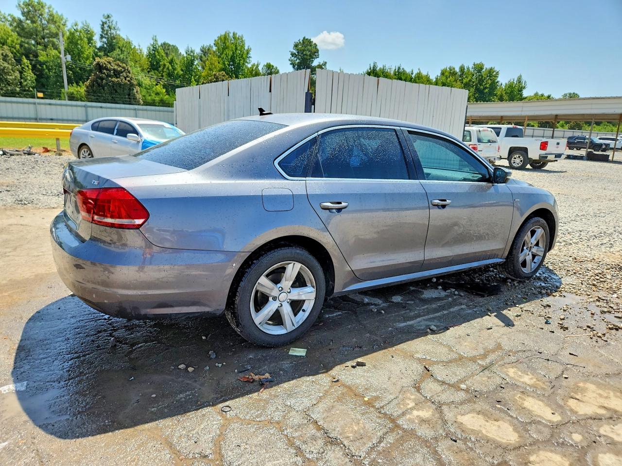 2015 Volkswagen Passat S Charcoal vin: 1VWAT7A32FC120383