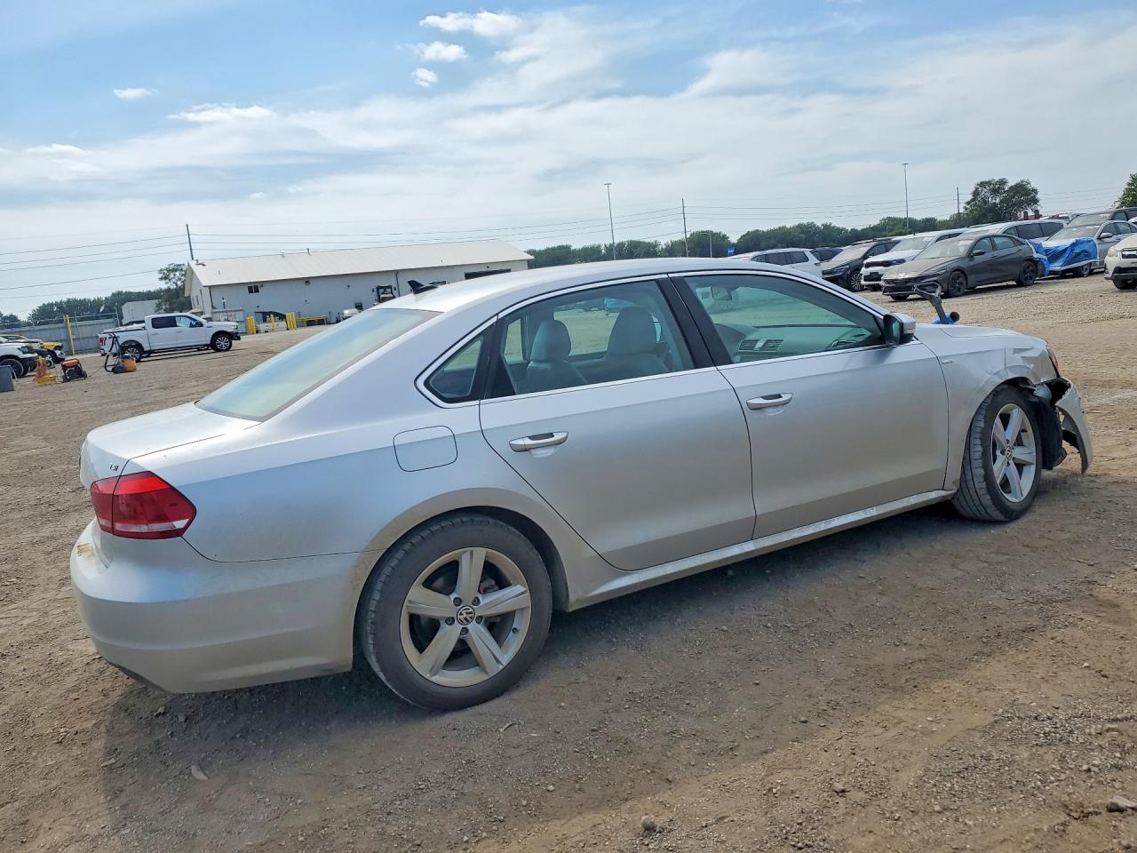 2014 Volkswagen Passat S Silver vin: 1VWAT7A33EC025703