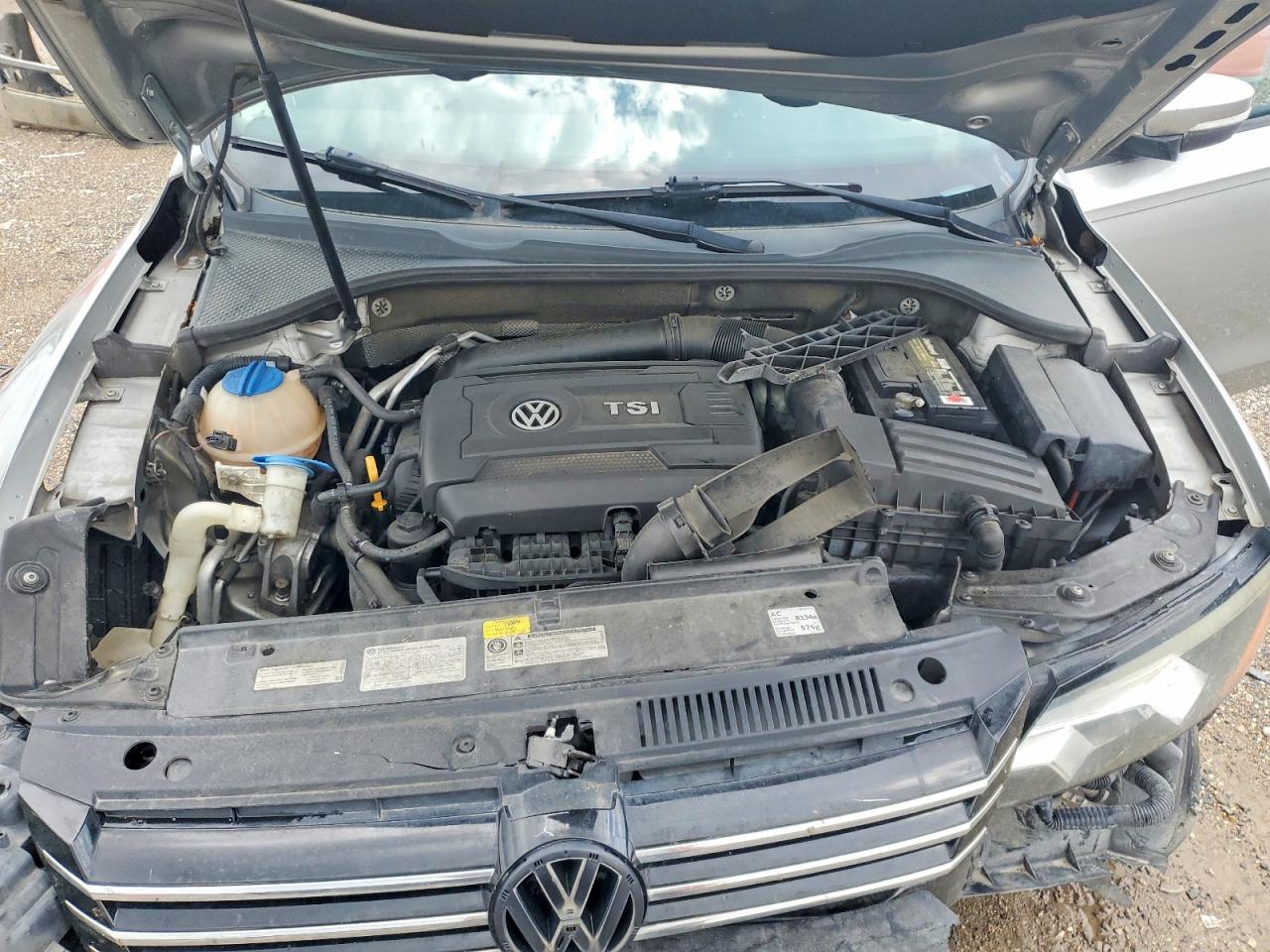 2014 Volkswagen Passat S Silver vin: 1VWAT7A33EC072908