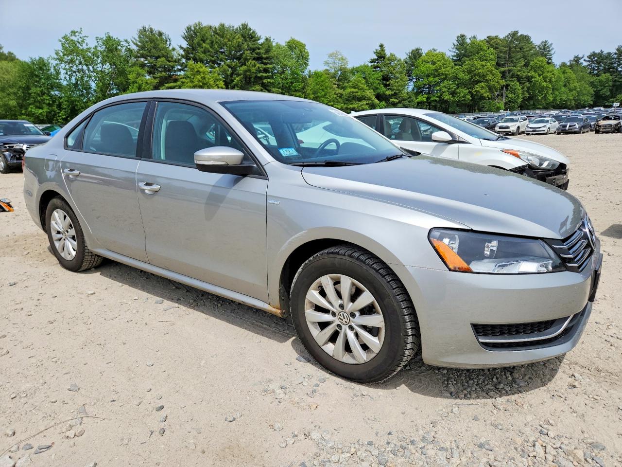 2014 Volkswagen Passat S Silver vin: 1VWAT7A33EC097792