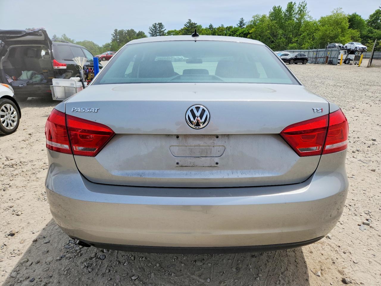2014 Volkswagen Passat S Silver vin: 1VWAT7A33EC097792