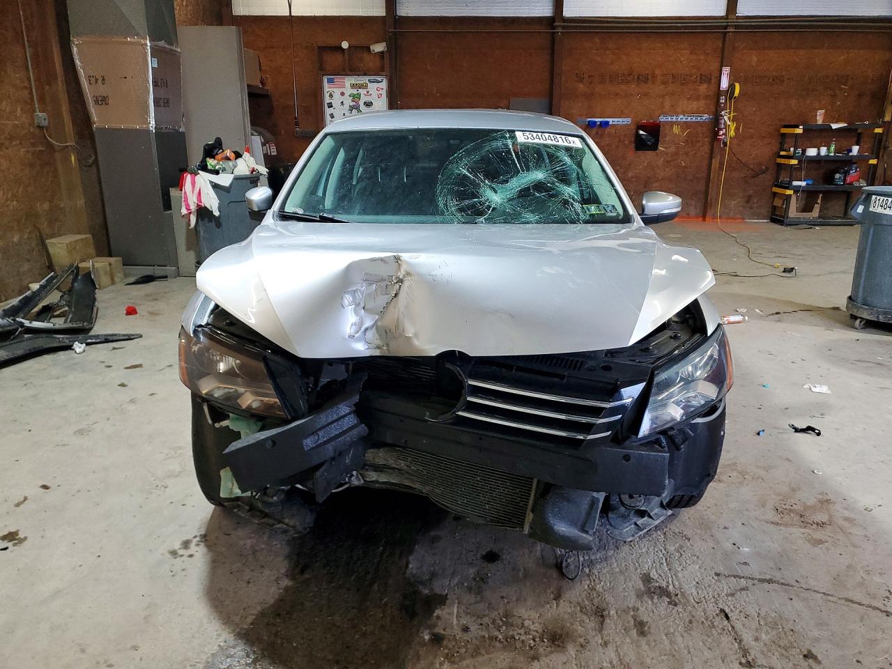 2014 Volkswagen Passat S Silver vin: 1VWAT7A33EC119208