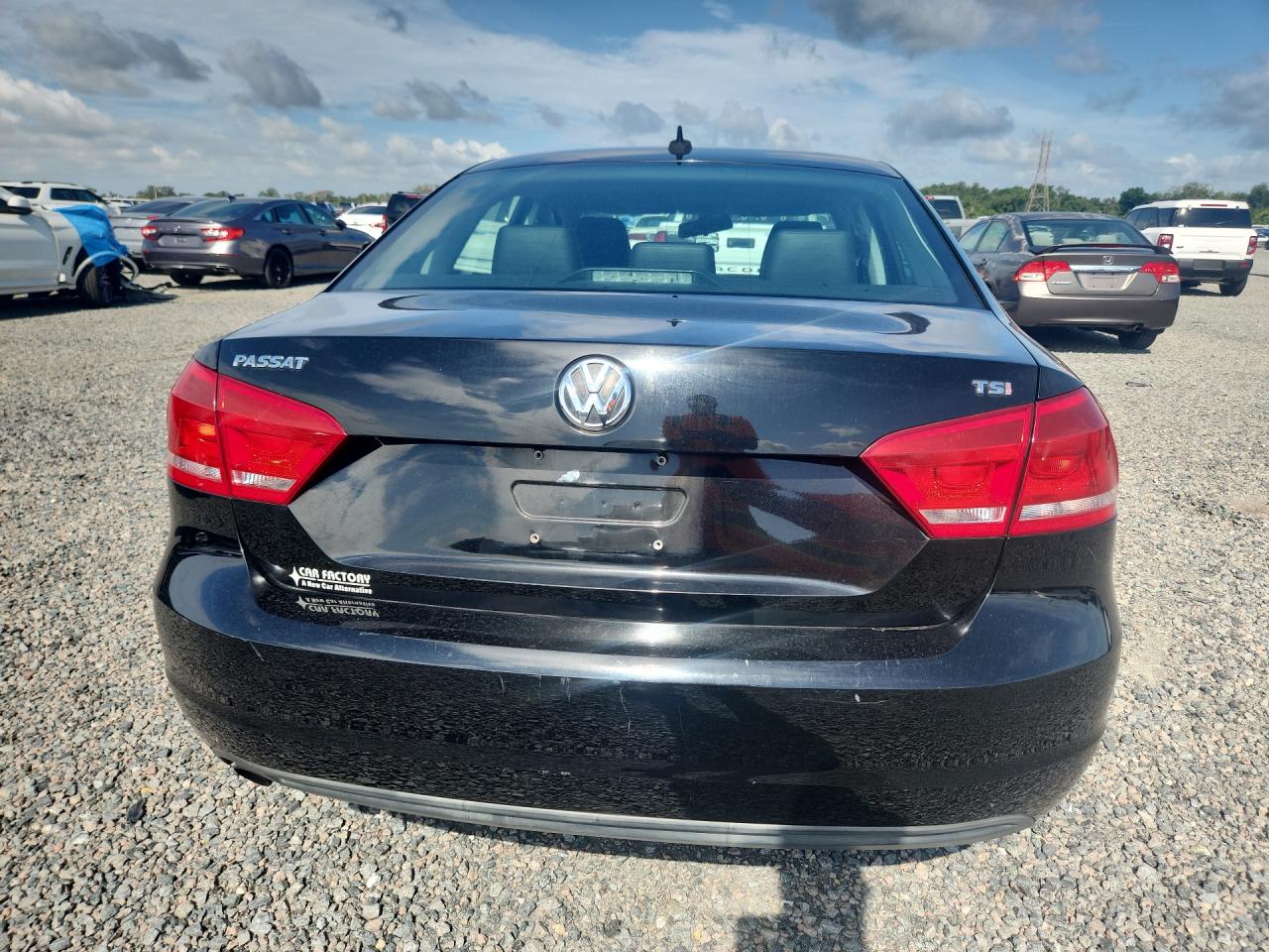2015 Volkswagen Passat S Black vin: 1VWAT7A33FC034967