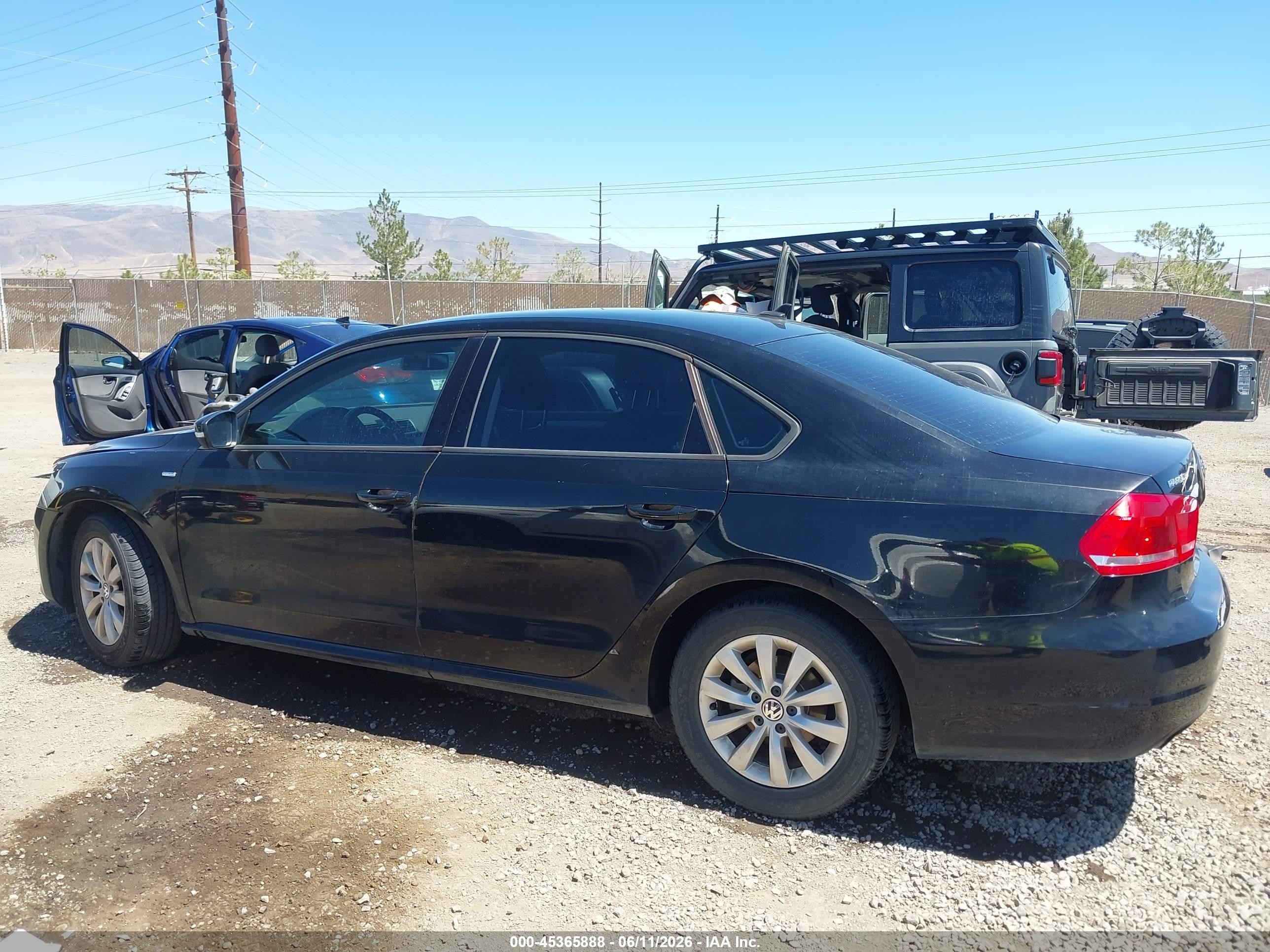 2015 Volkswagen Passat 1.8t Wolfsburg Edition Black vin: 1VWAT7A33FC046049
