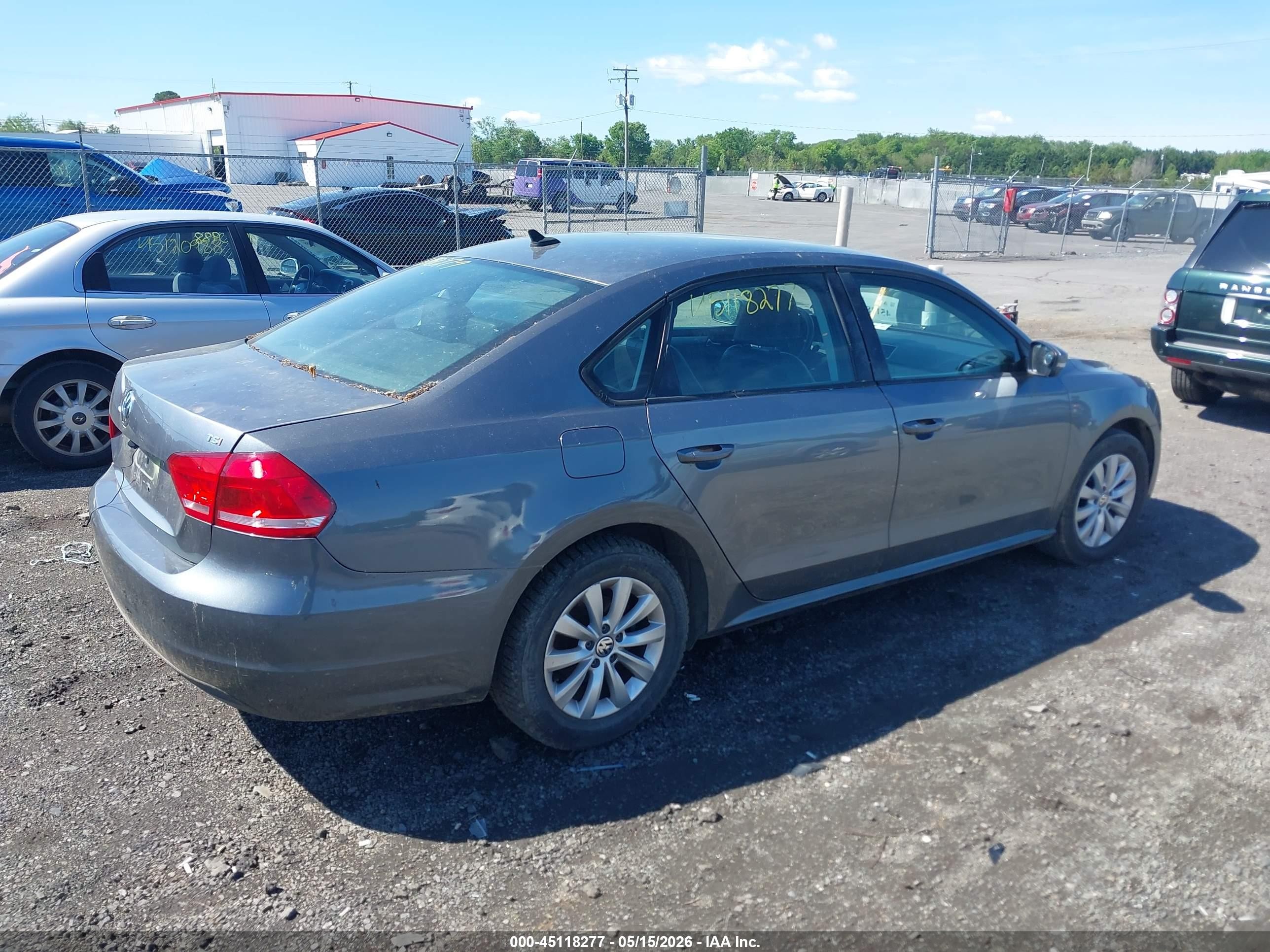 2015 Volkswagen Passat 1.8t Wolfsburg Edition Gray vin: 1VWAT7A33FC047928