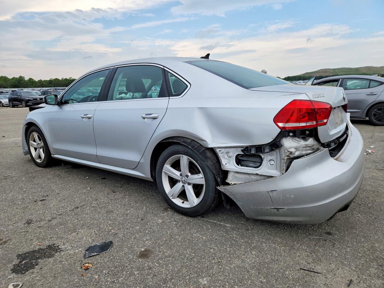 2015 Volkswagen Passat S Silver vin: 1VWAT7A33FC070917