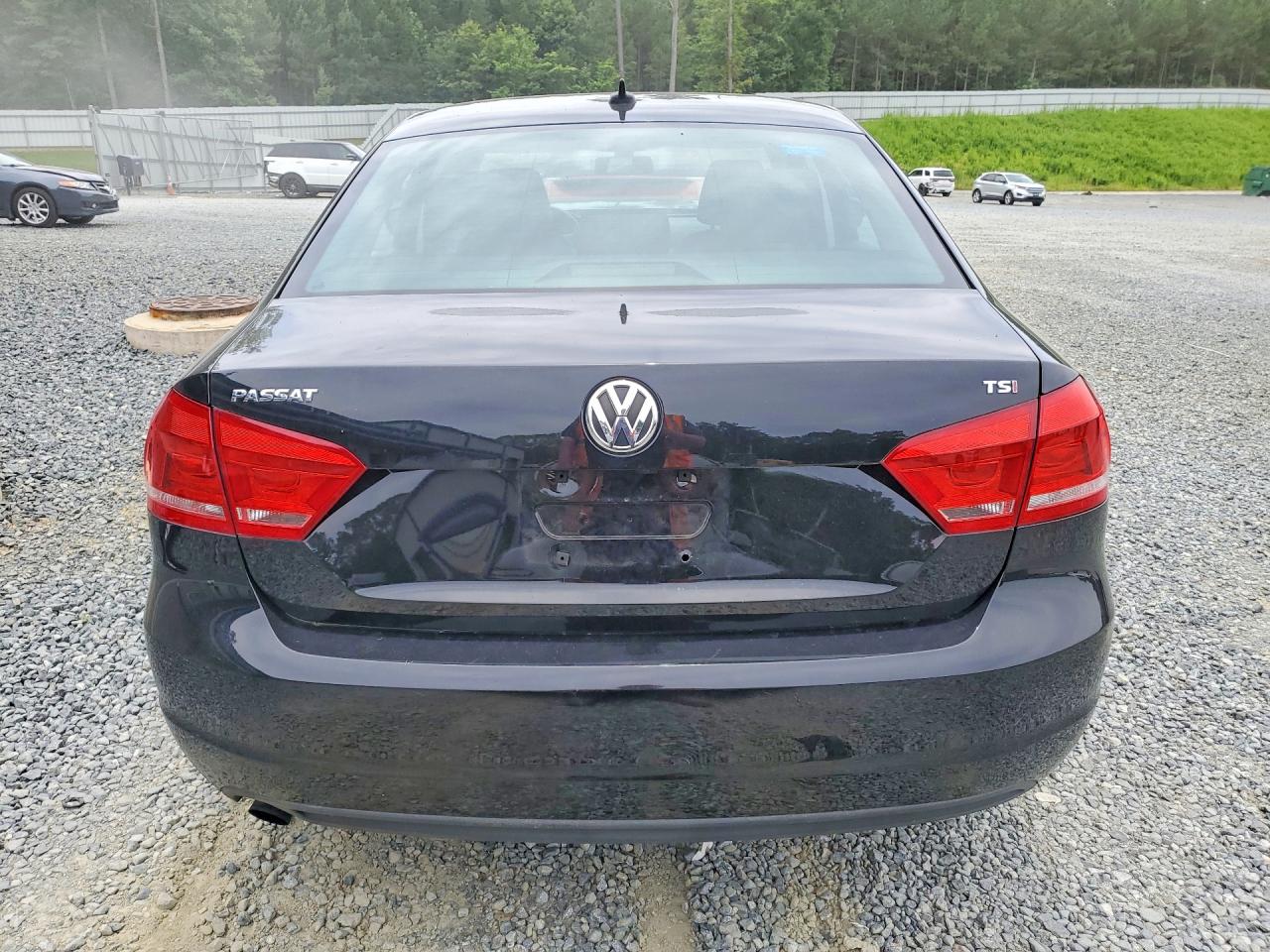 2015 Volkswagen Passat S Black vin: 1VWAT7A33FC119050