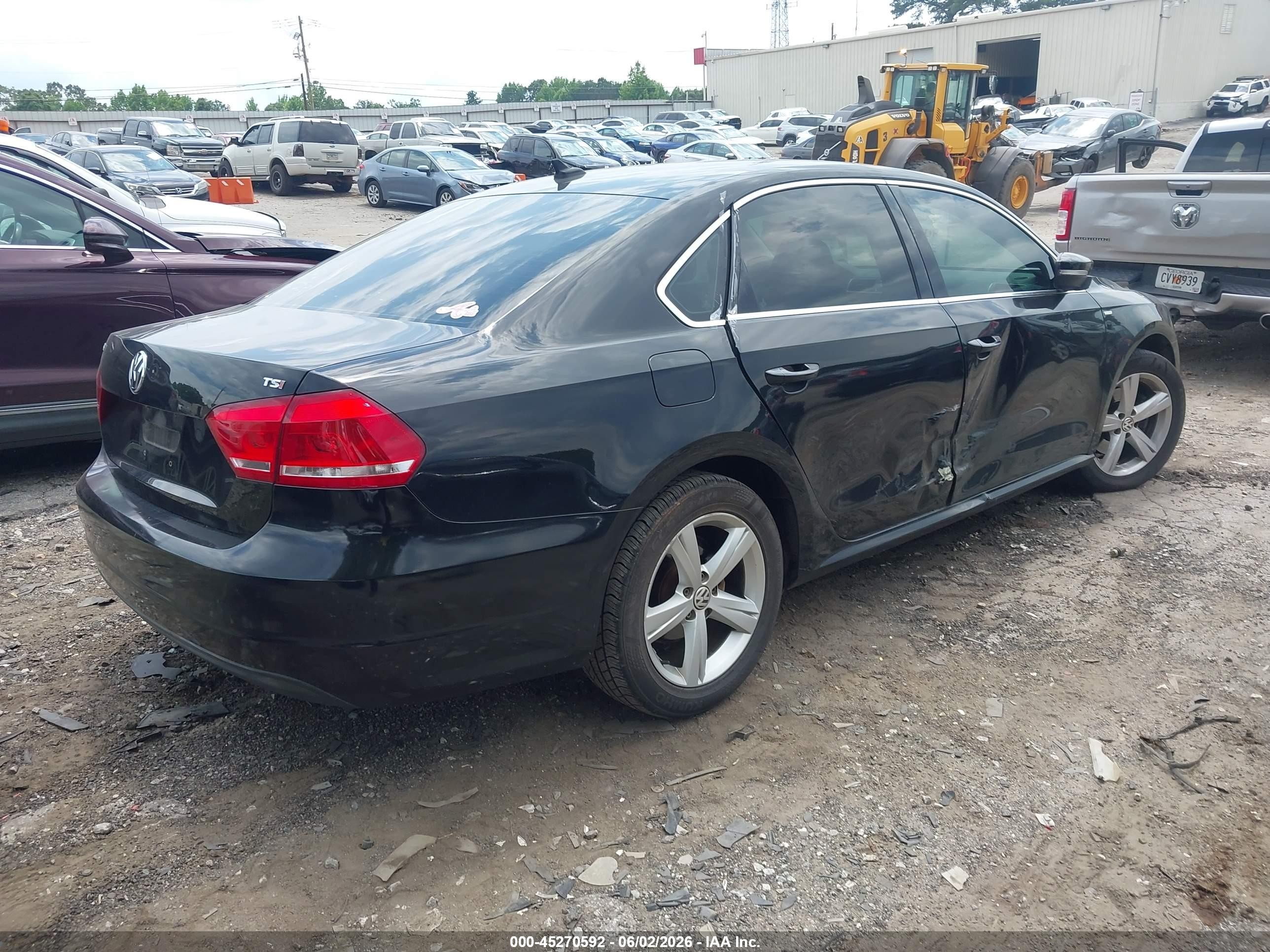 2014 Volkswagen Passat 1.8t Wolfsburg Edition Черный vin: 1VWAT7A34EC041568