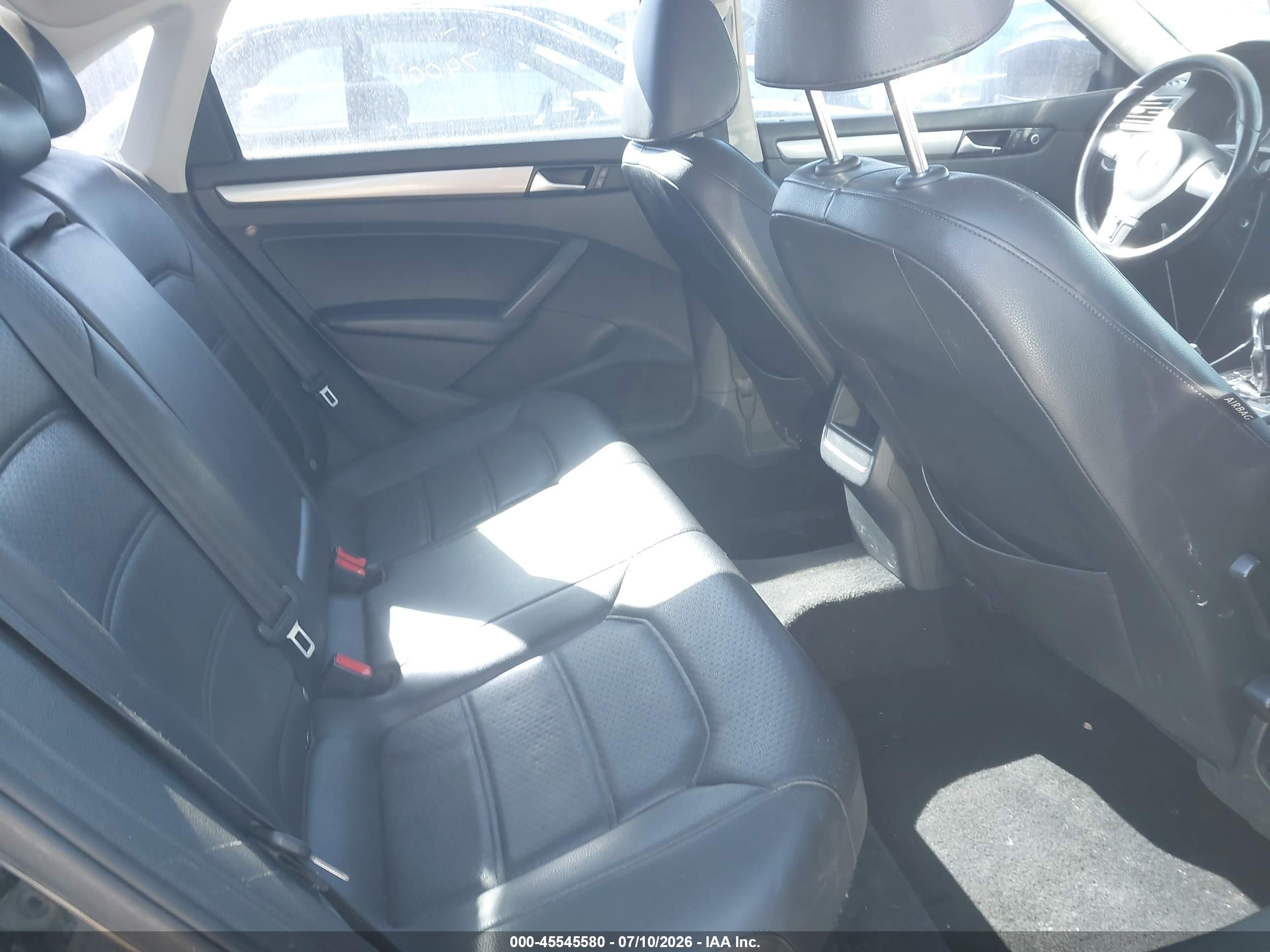 2014 Volkswagen Passat 1.8t S/1.8t Wolfsburg Edition Черный vin: 1VWAT7A34EC044759