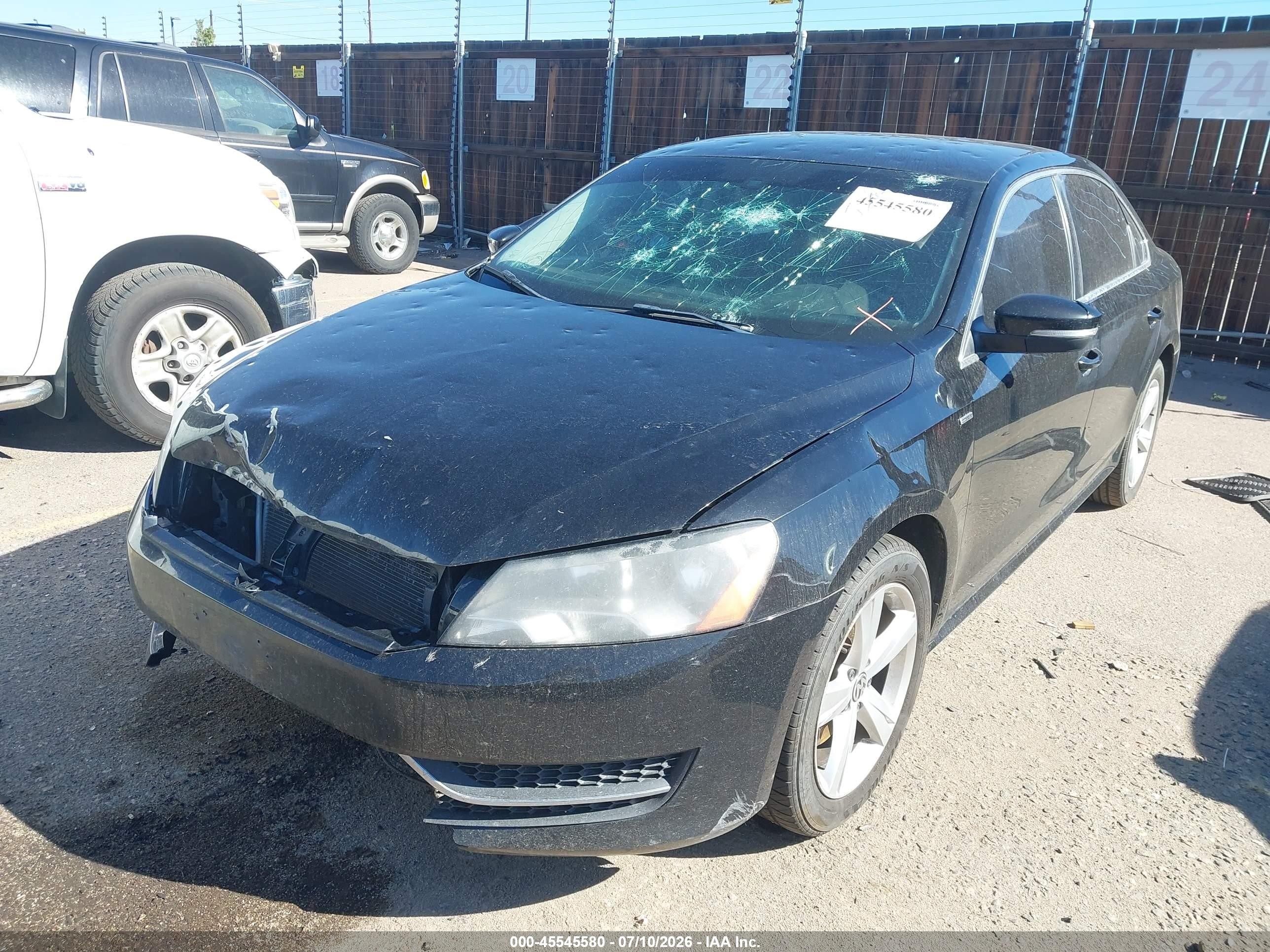 2014 Volkswagen Passat 1.8t S/1.8t Wolfsburg Edition Черный vin: 1VWAT7A34EC044759