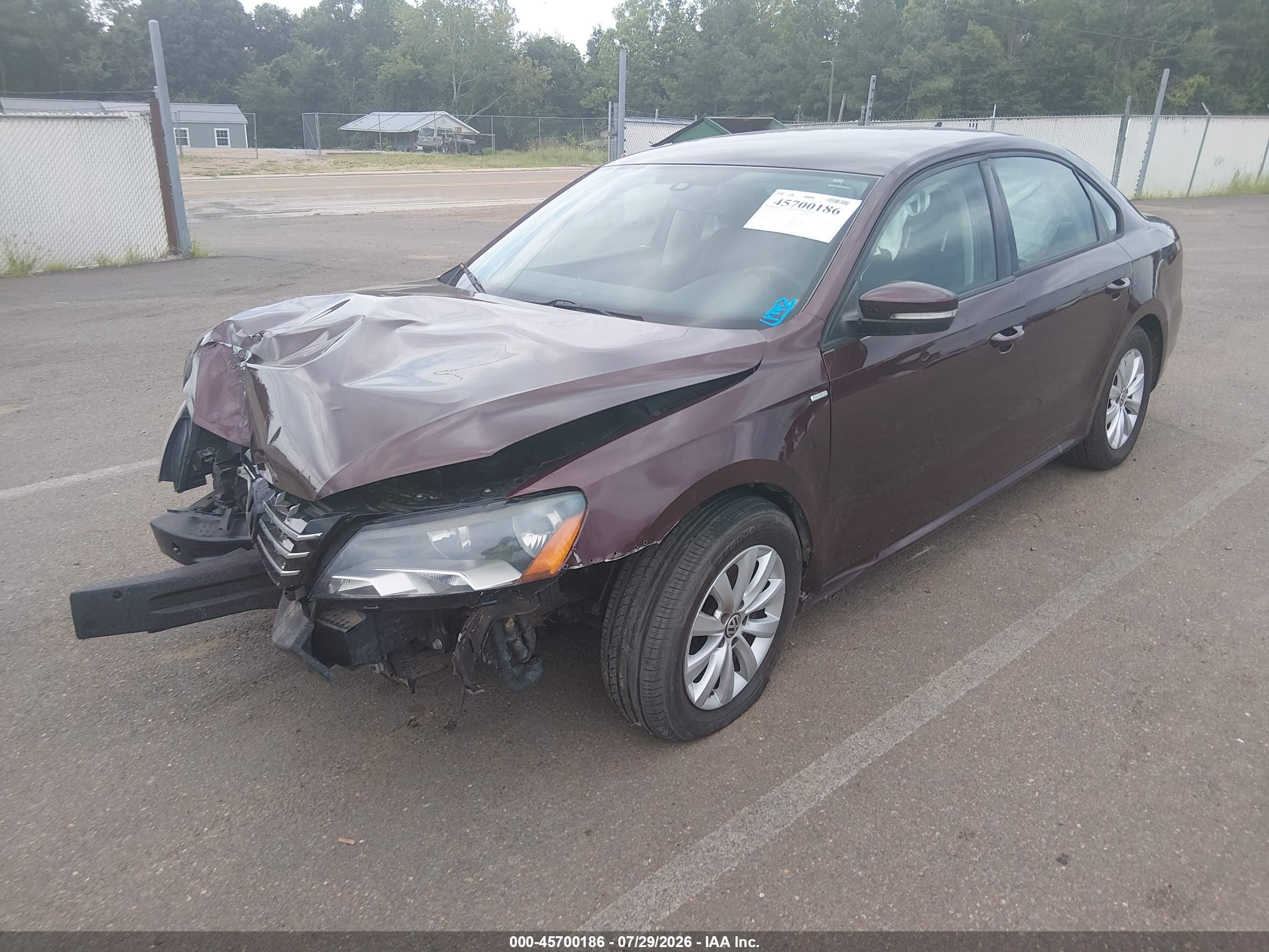 2014 Volkswagen Passat 1.8t Wolfsburg Edition Maroon vin: 1VWAT7A34EC075784