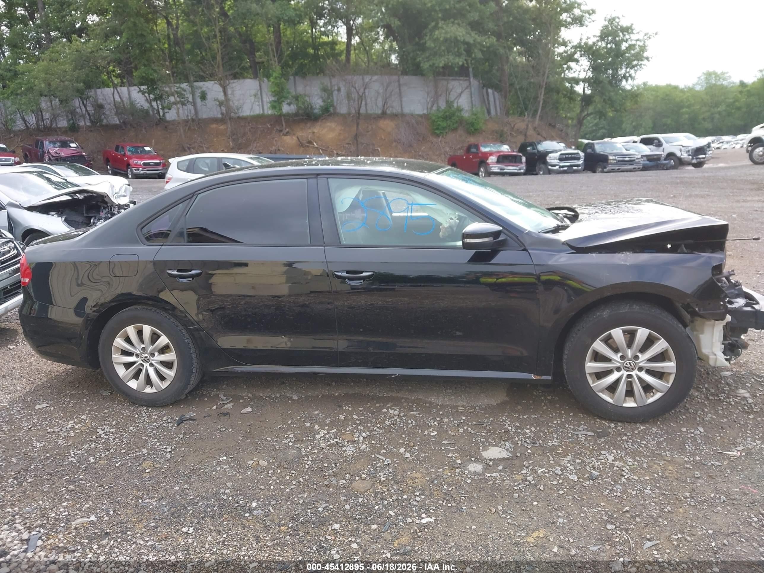 2015 Volkswagen Passat 1.8t Wolfsburg Edition Black vin: 1VWAT7A34FC002769