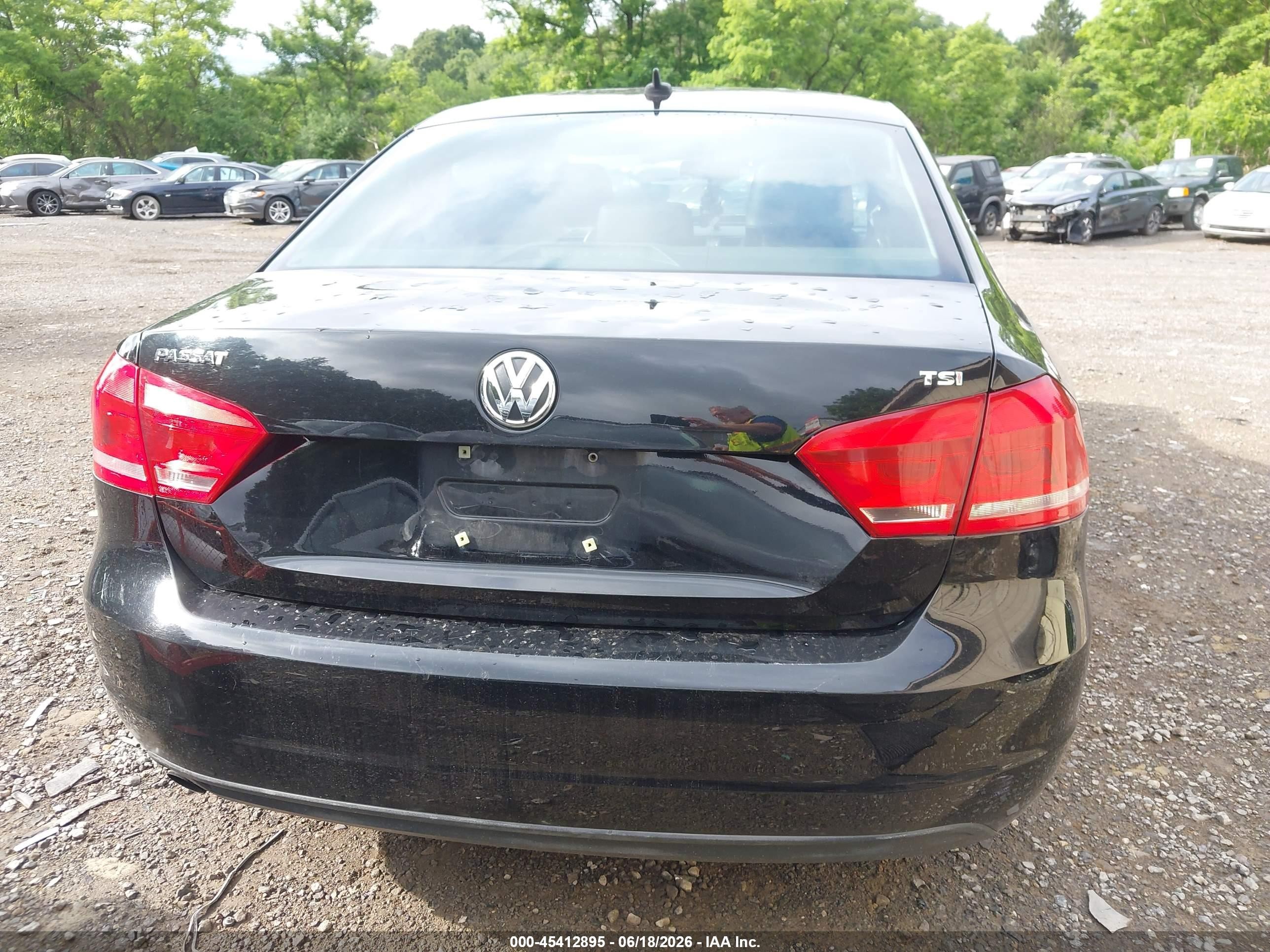 2015 Volkswagen Passat 1.8t Wolfsburg Edition Black vin: 1VWAT7A34FC002769