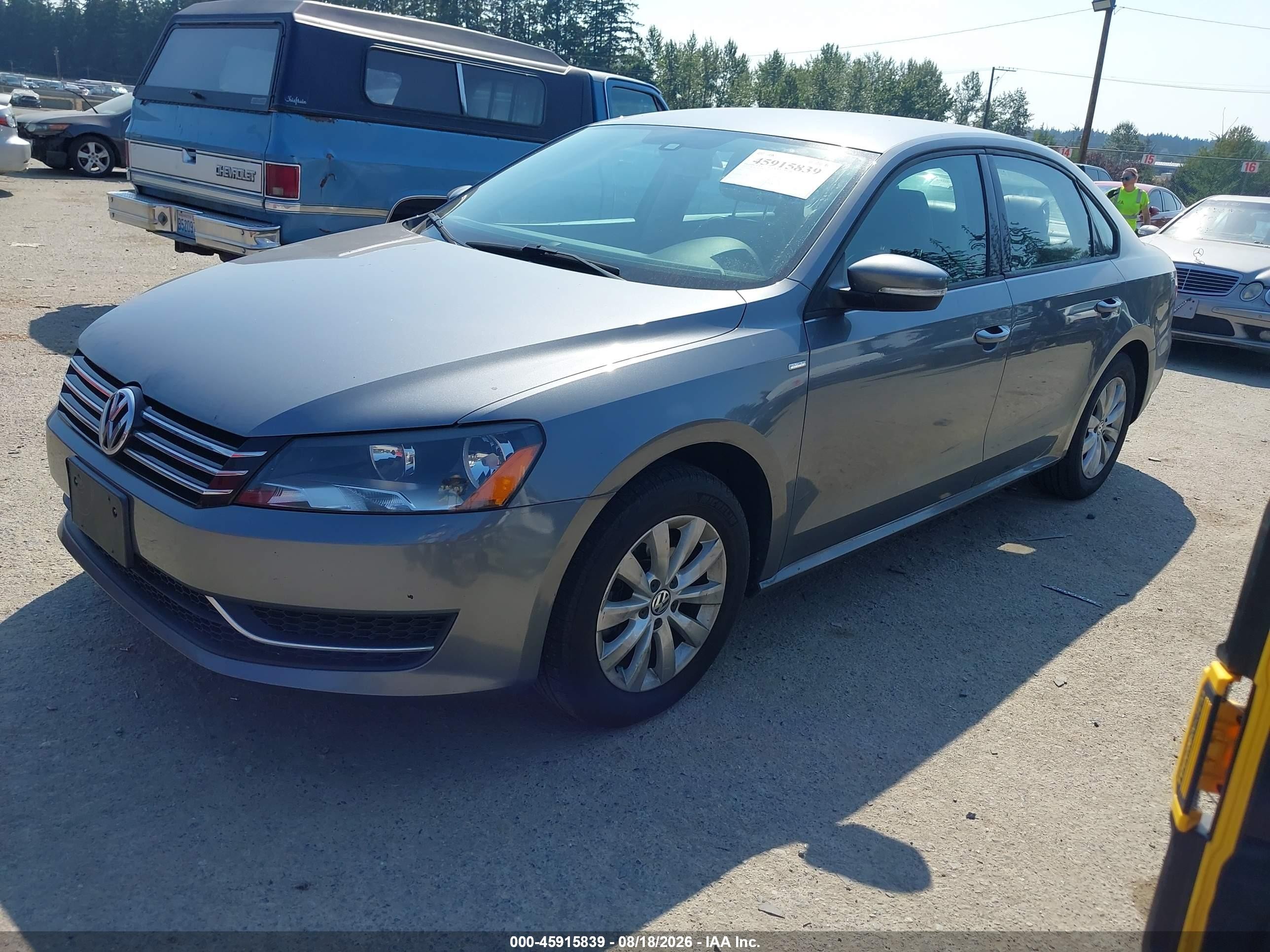 2015 Volkswagen Passat 1.8t Wolfsburg Edition Gray vin: 1VWAT7A34FC018356
