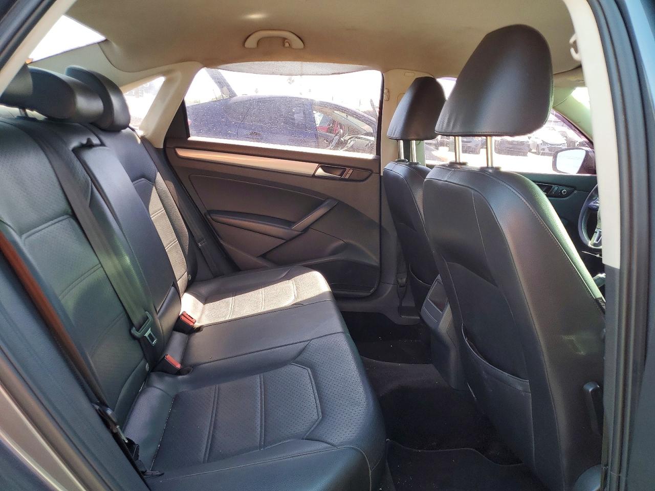 2015 Volkswagen Passat S Серый vin: 1VWAT7A34FC045914
