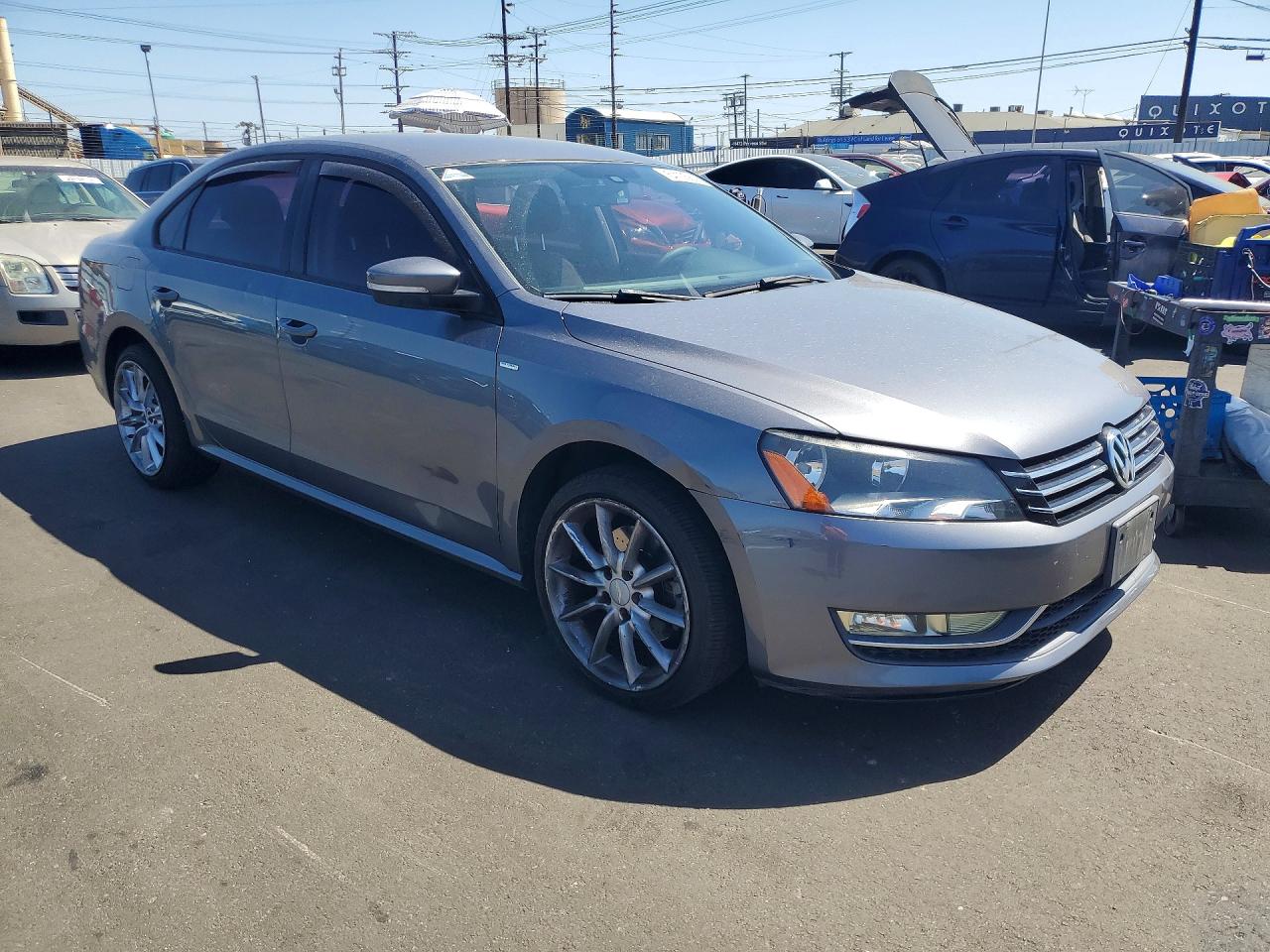 2015 Volkswagen Passat S Серый vin: 1VWAT7A34FC045914
