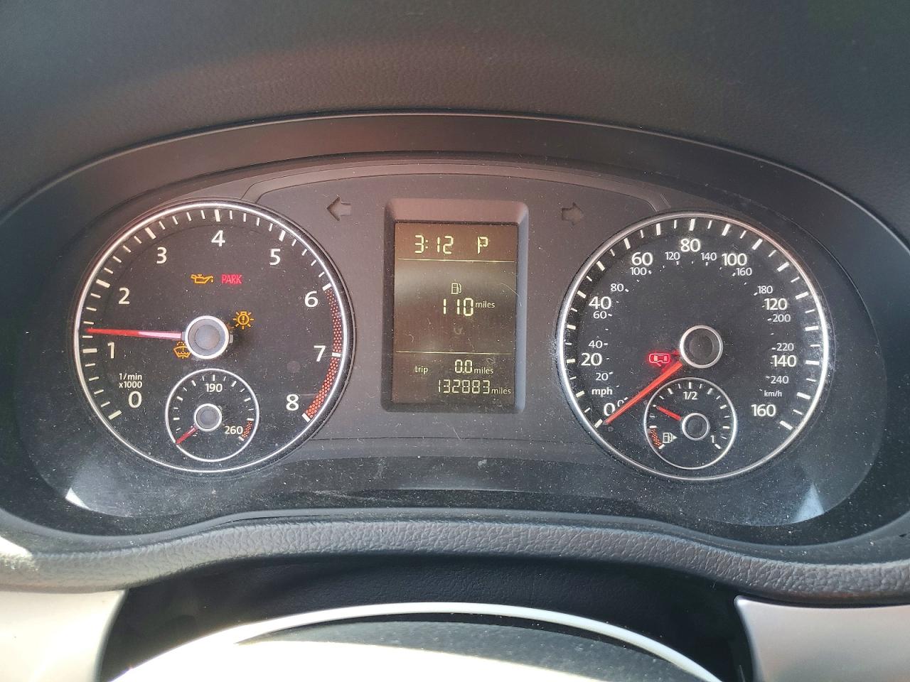 2015 Volkswagen Passat S Серый vin: 1VWAT7A34FC045914