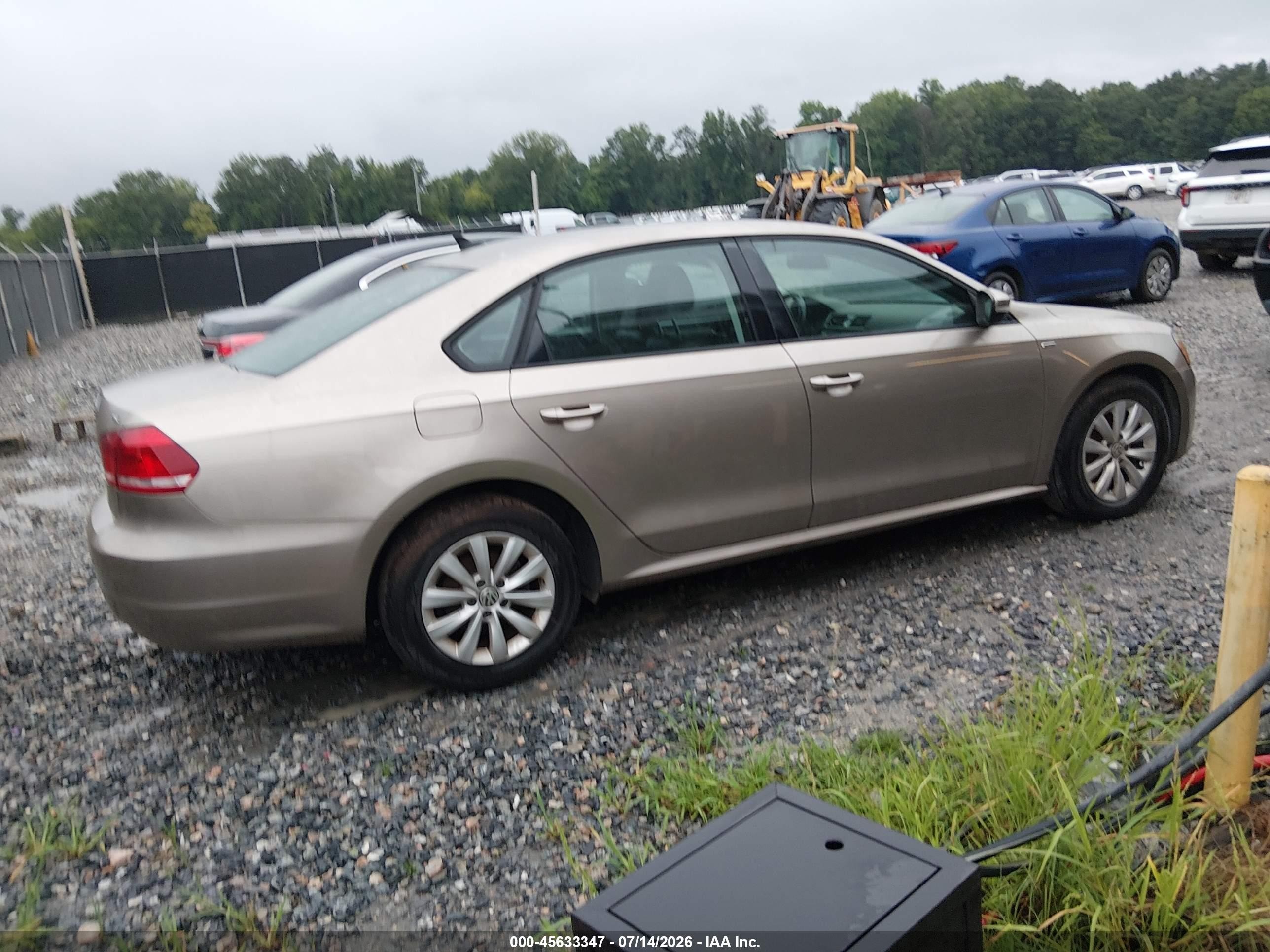 2015 Volkswagen Passat 1.8t Wolfsburg Edition Tan vin: 1VWAT7A34FC064768