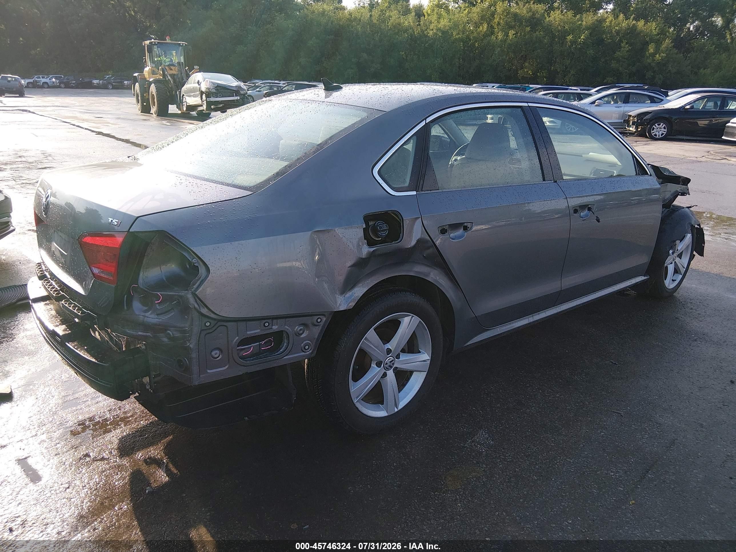 2015 Volkswagen Passat 1.8t Limited Edition Серый vin: 1VWAT7A34FC086835