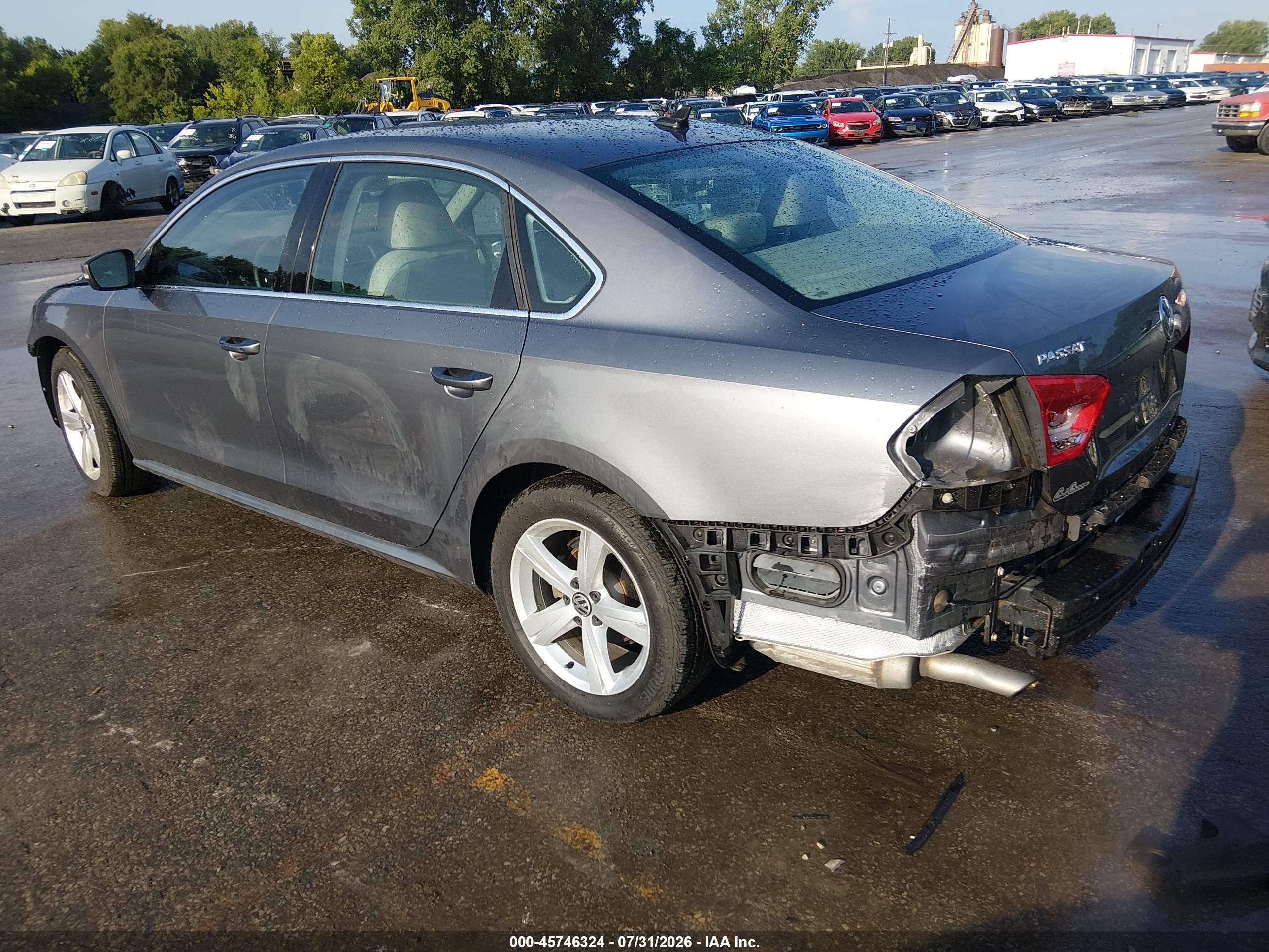 2015 Volkswagen Passat 1.8t Limited Edition Серый vin: 1VWAT7A34FC086835