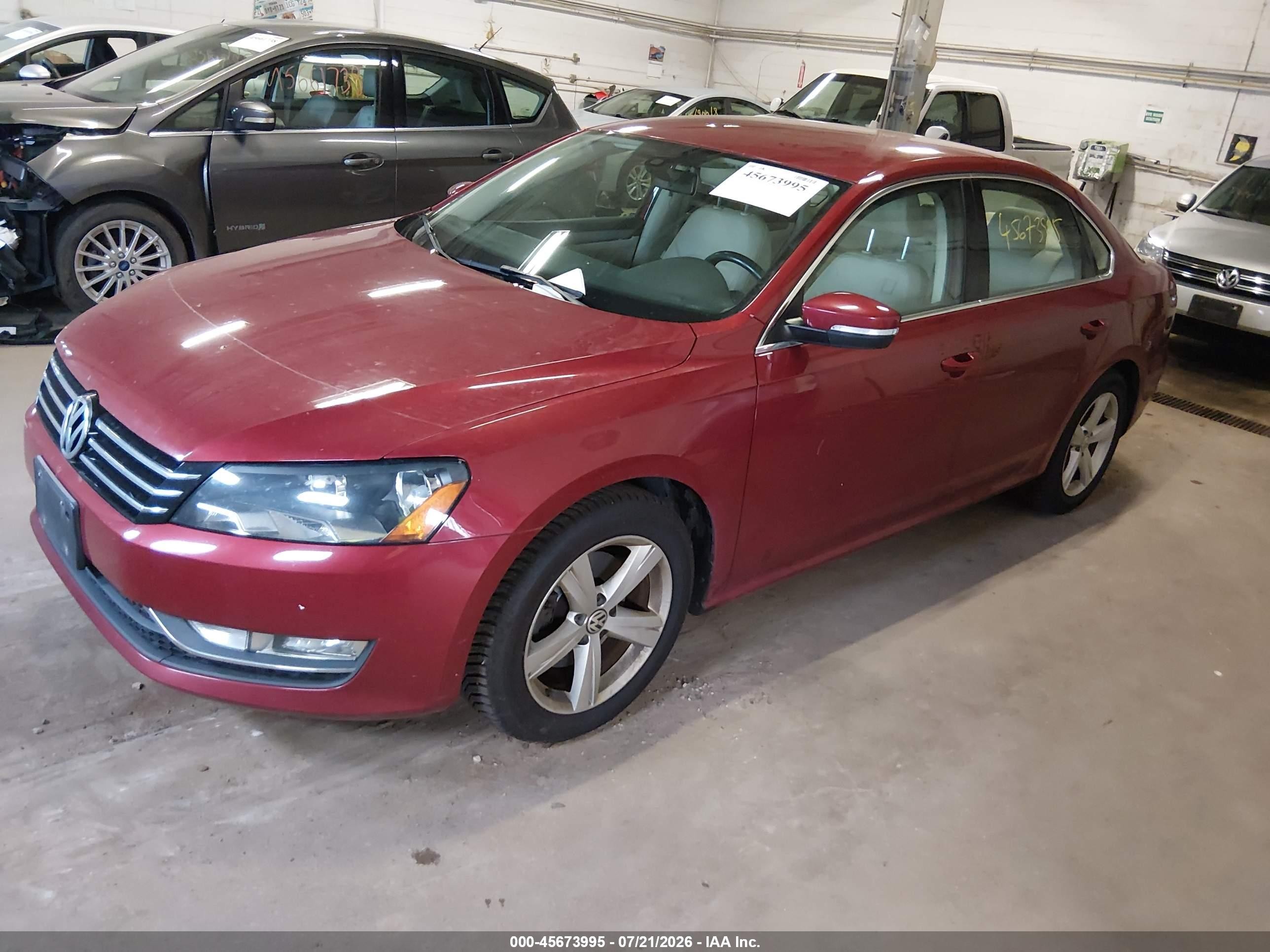 2015 Volkswagen Passat 1.8t Limited Edition Red vin: 1VWAT7A34FC092425