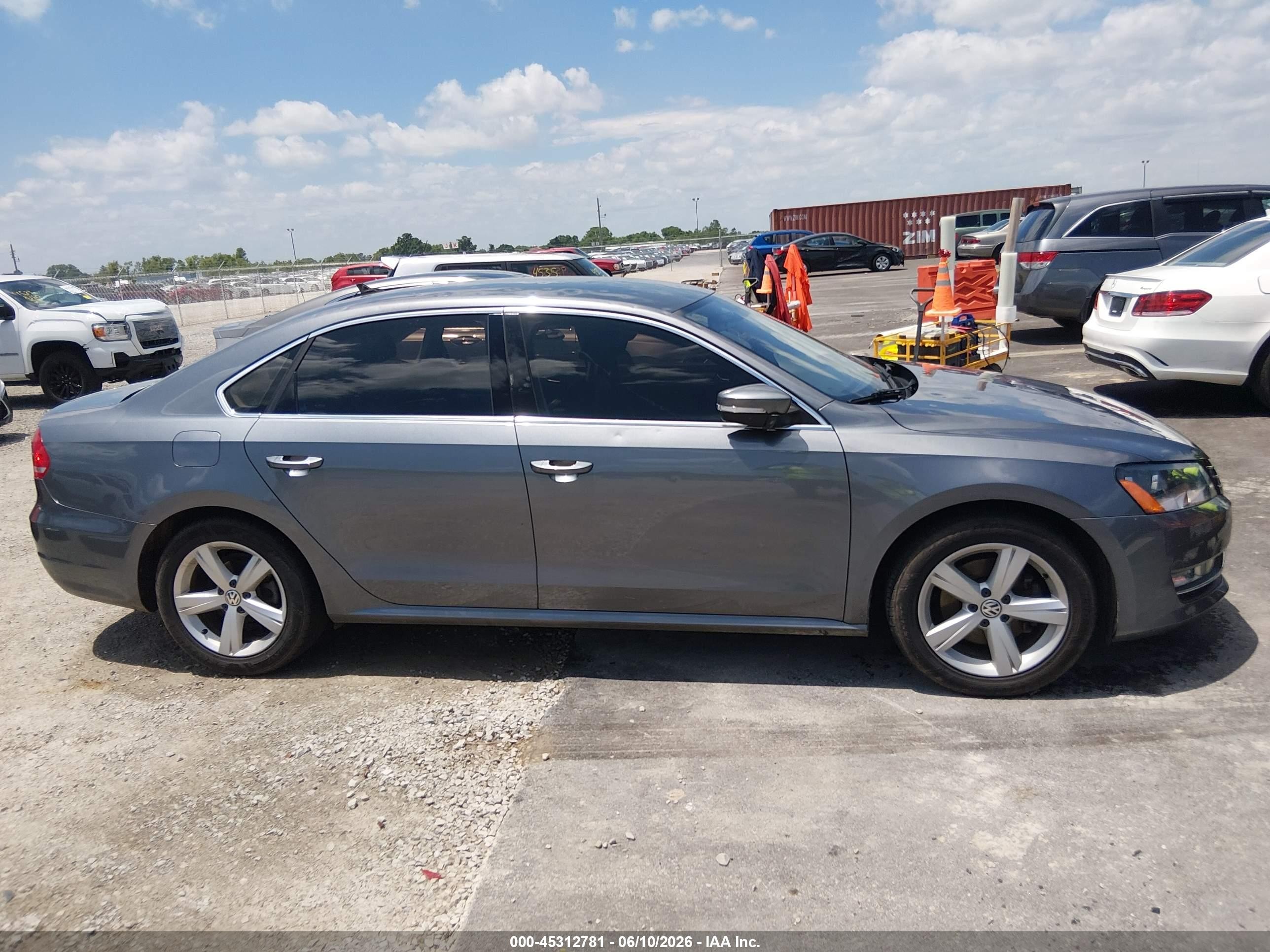 2015 Volkswagen Passat 1.8t Limited Edition Gray vin: 1VWAT7A34FC097382