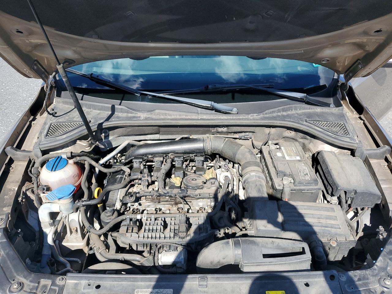 2015 Volkswagen Passat S Золотой vin: 1VWAT7A34FC101379