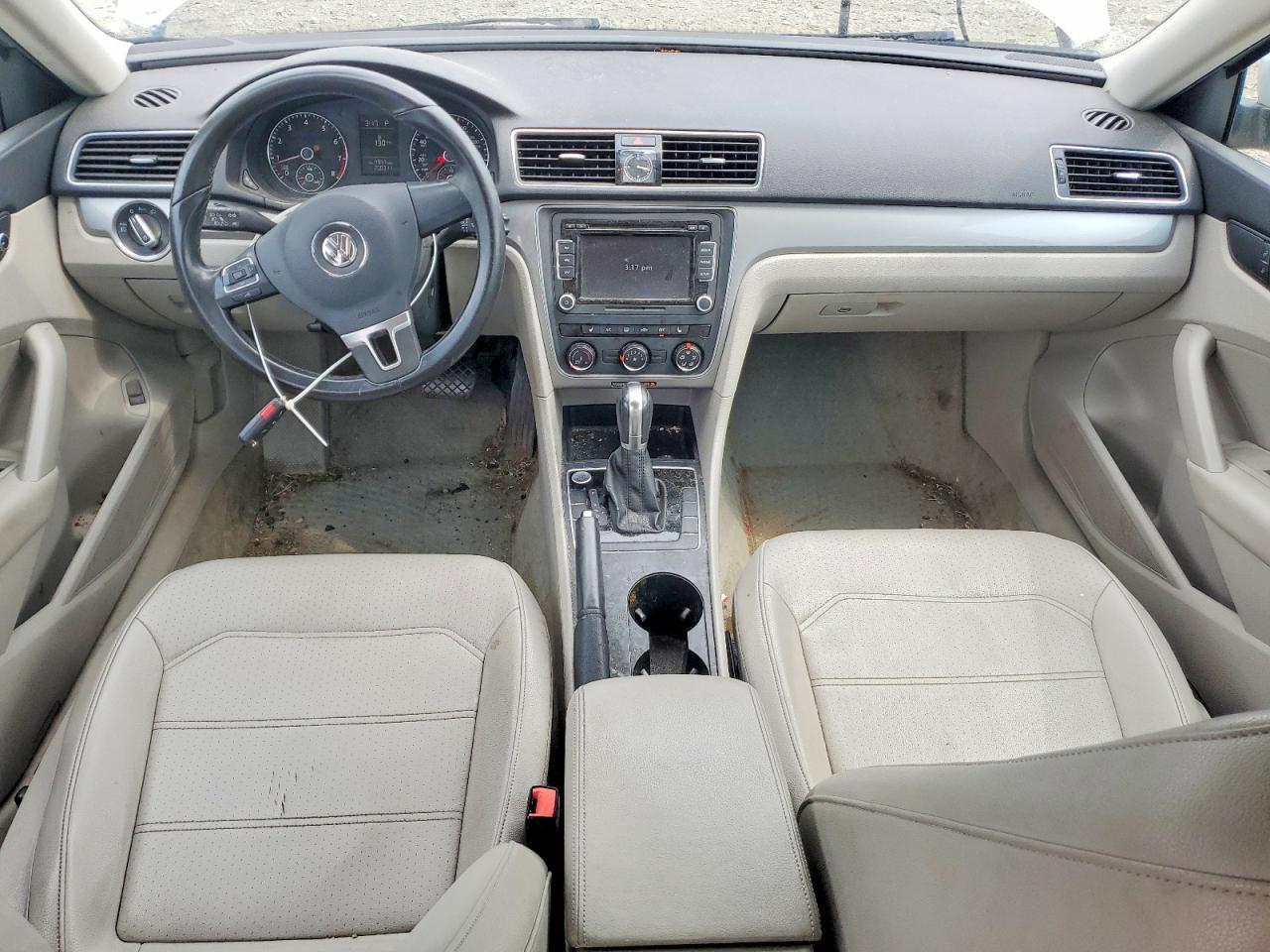2015 Volkswagen Passat S Silver vin: 1VWAT7A34FC118182