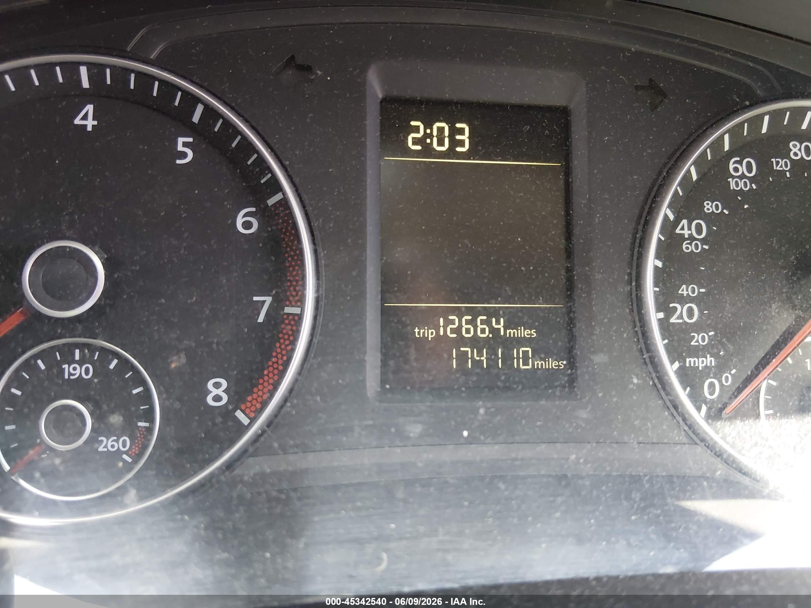 2014 Volkswagen Passat 1.8t Wolfsburg Edition Blue vin: 1VWAT7A35EC031891
