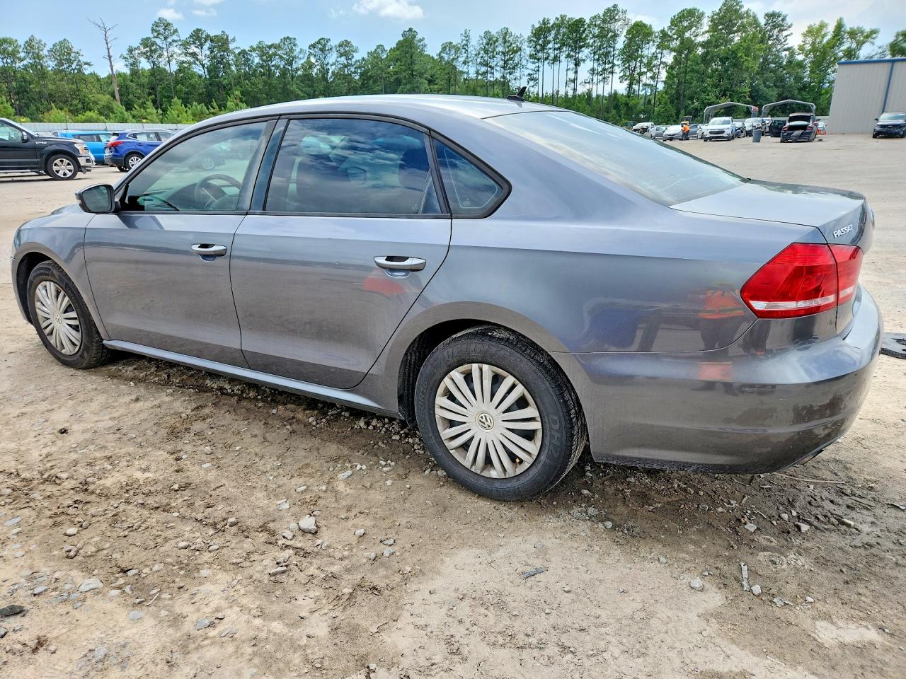 2014 Volkswagen Passat S Серый vin: 1VWAT7A35EC052840